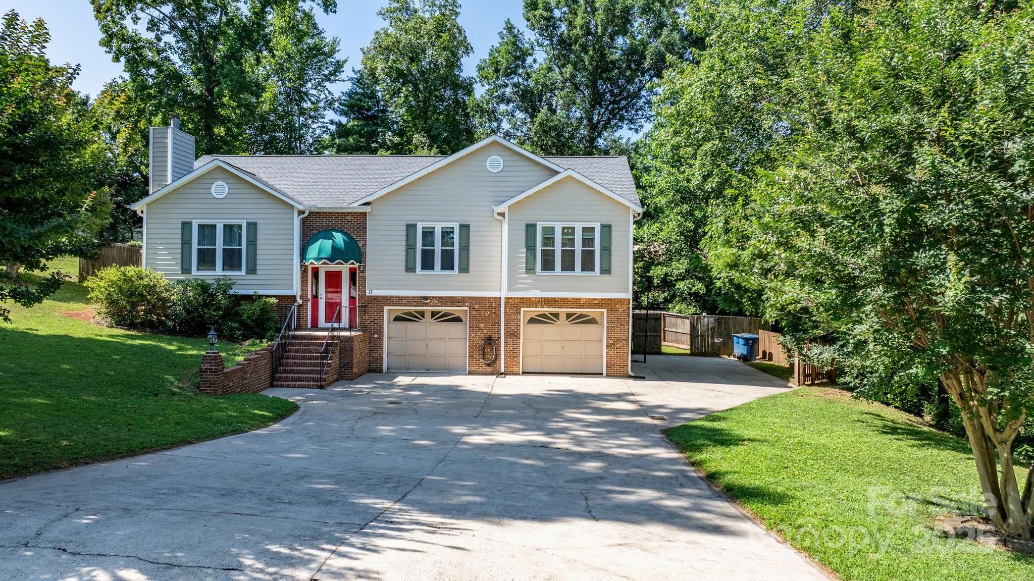13 Fox Ridge Drive Property Photo 1