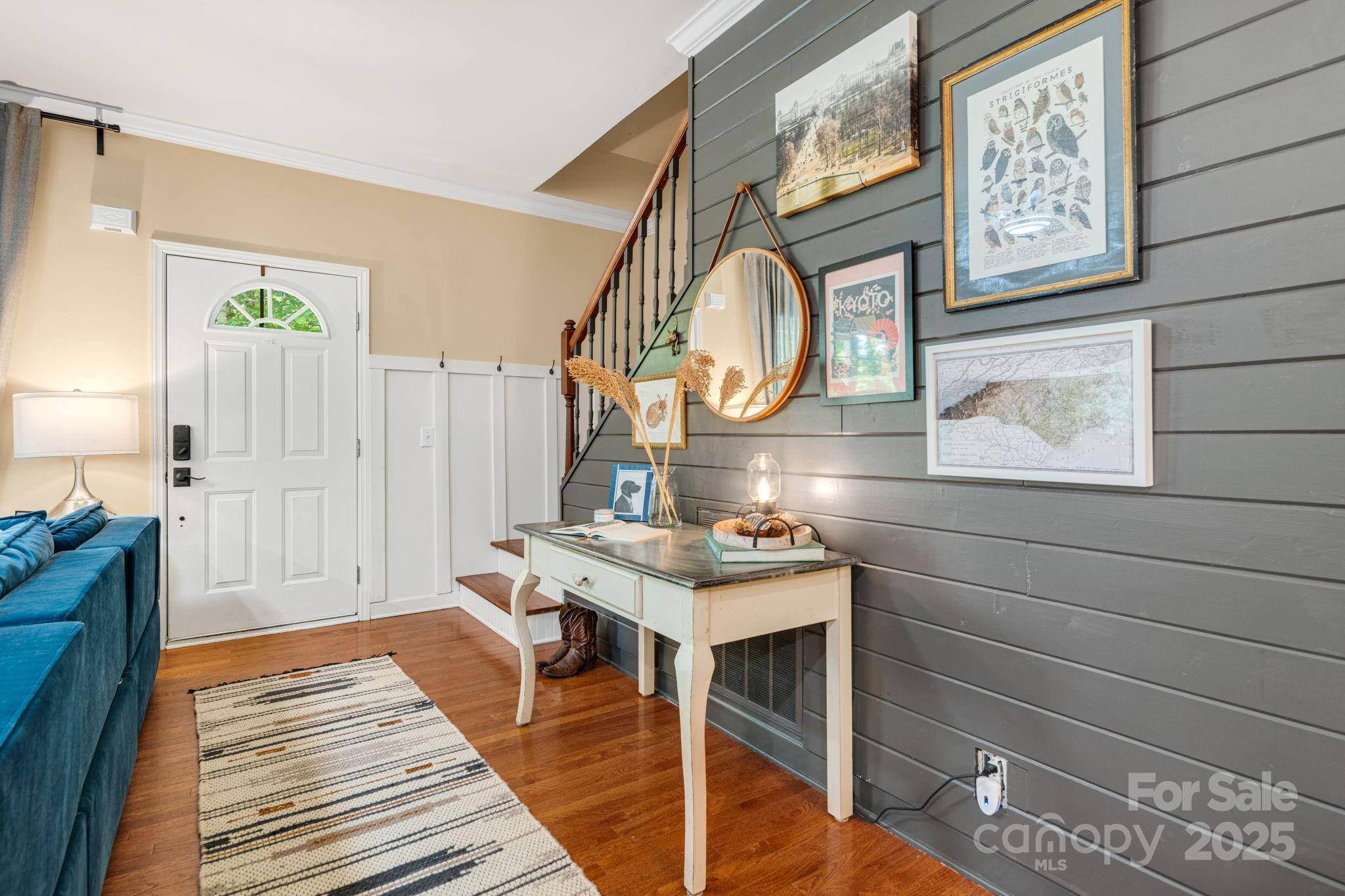 104 Jurassic Drive Property Photo 6