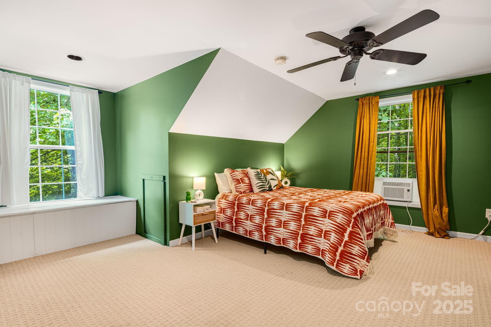 104 Jurassic Drive Property Photo 29