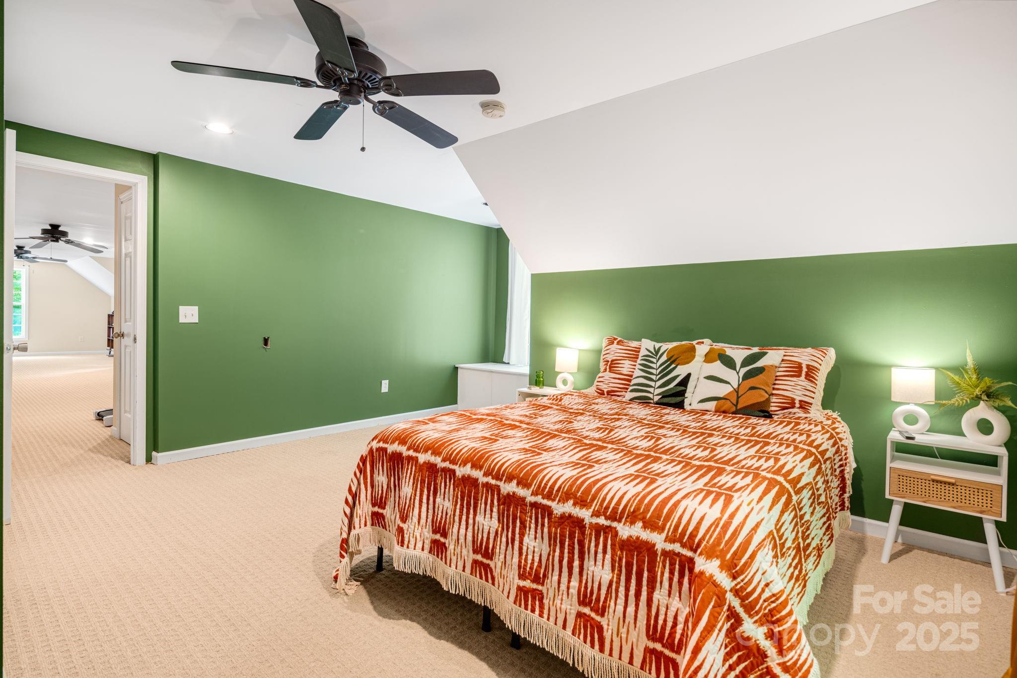 104 Jurassic Drive Property Photo 30