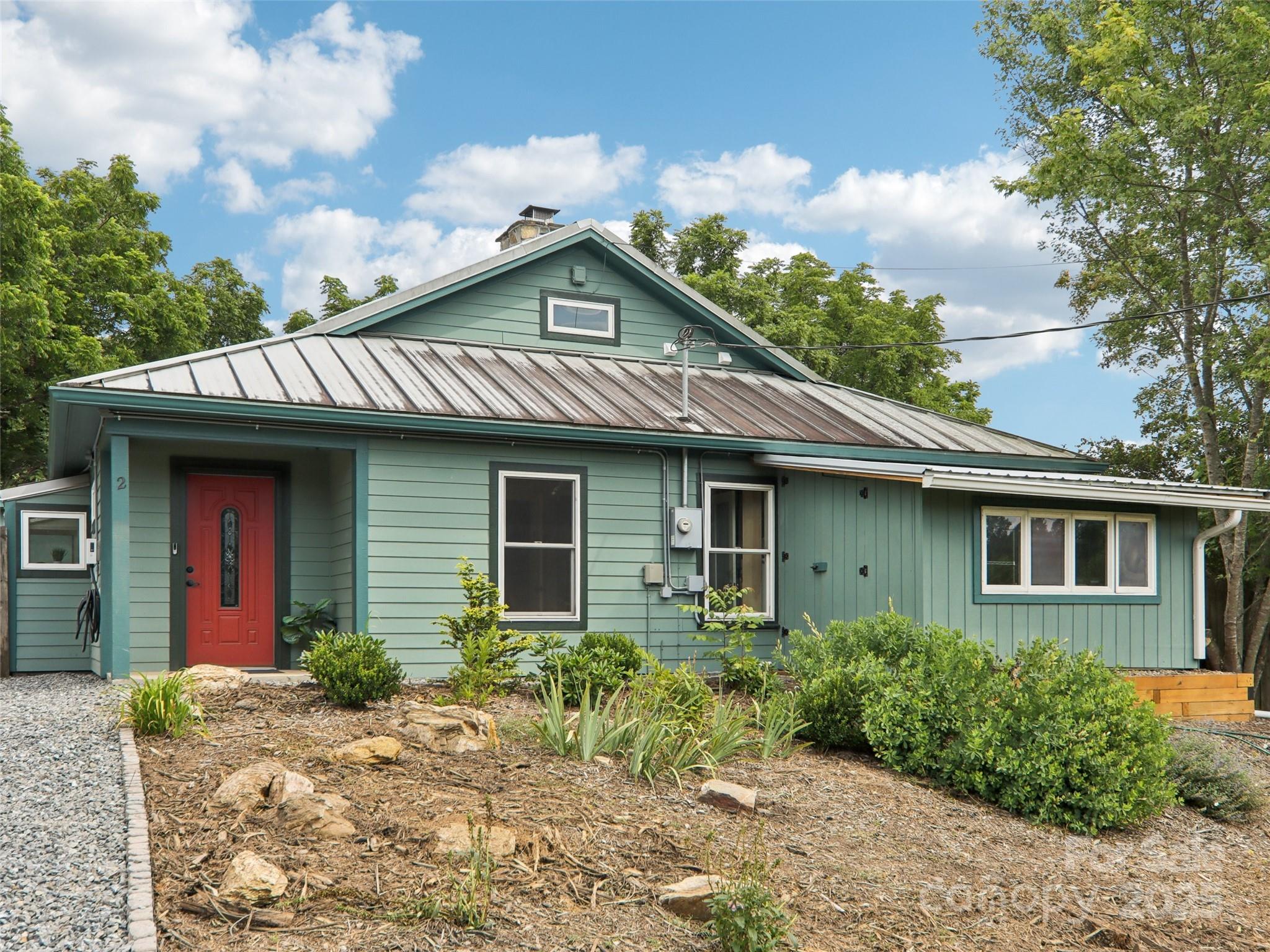 2 Briarwood Drive Property Photo 1
