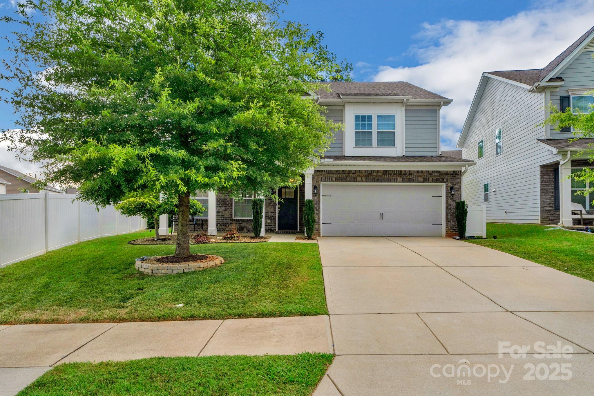 236 Robinwood Lane Property Photo 2
