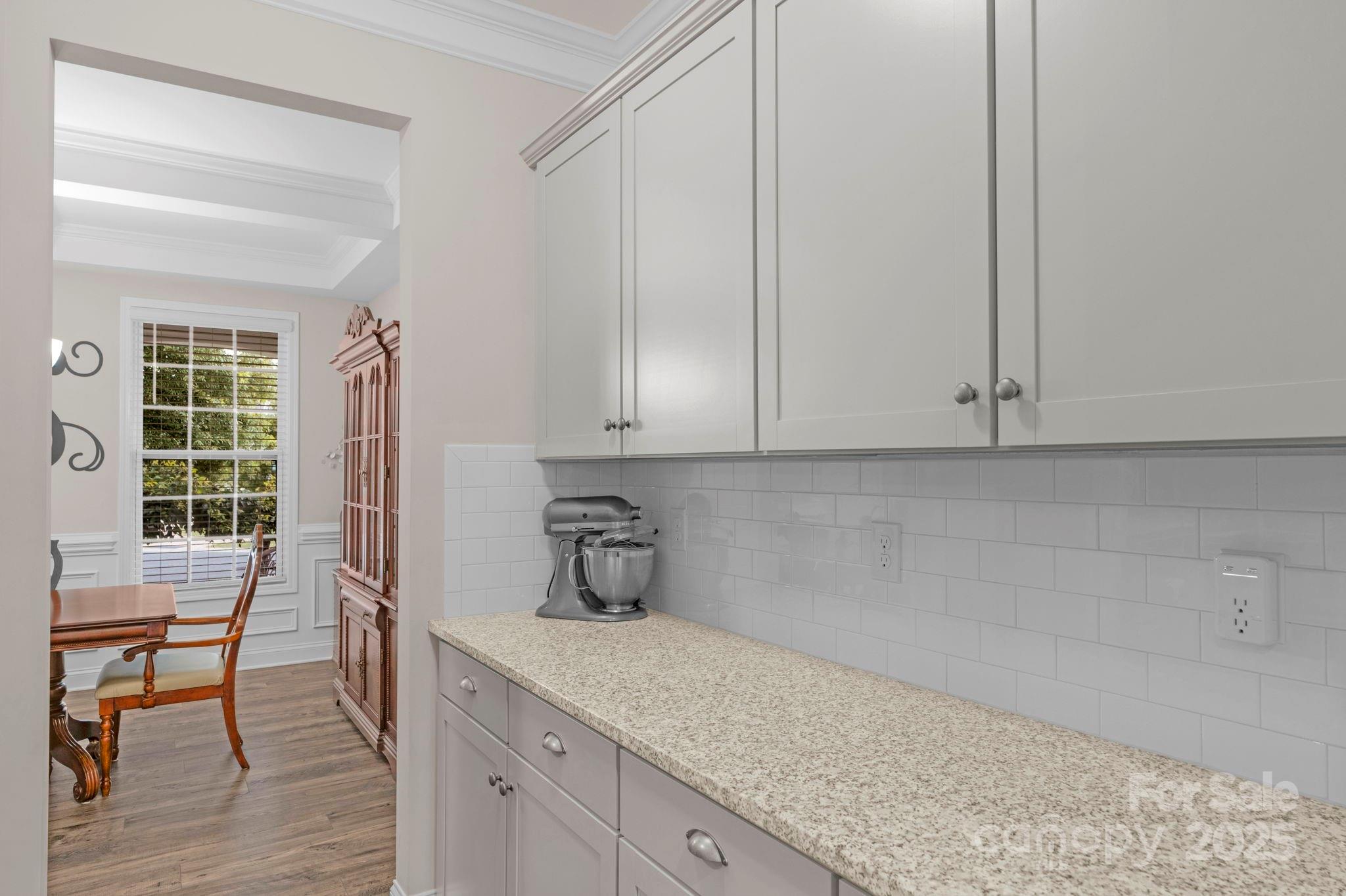 236 Robinwood Lane Property Photo 10