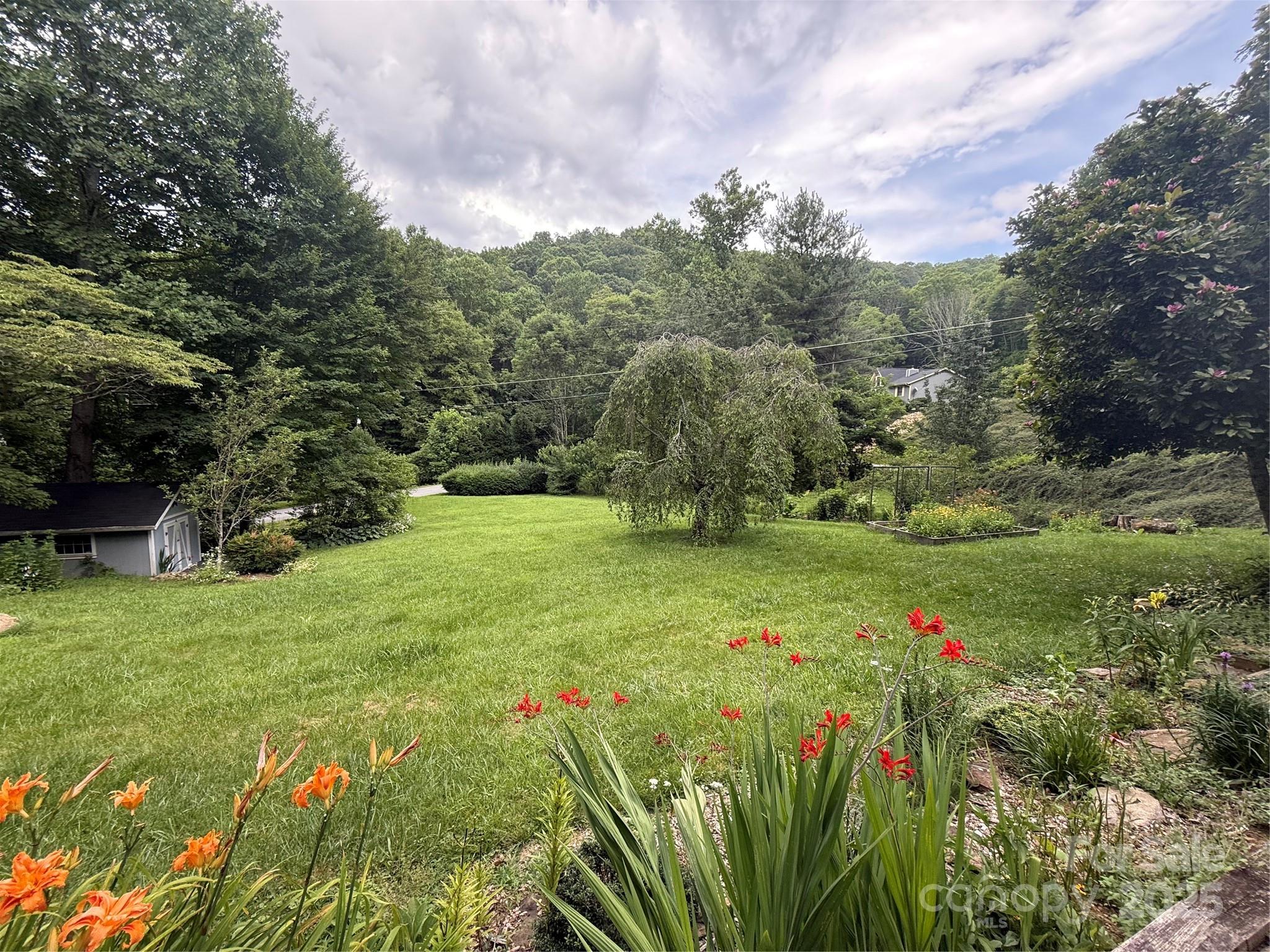 46 High Meadow Lane Property Photo 2