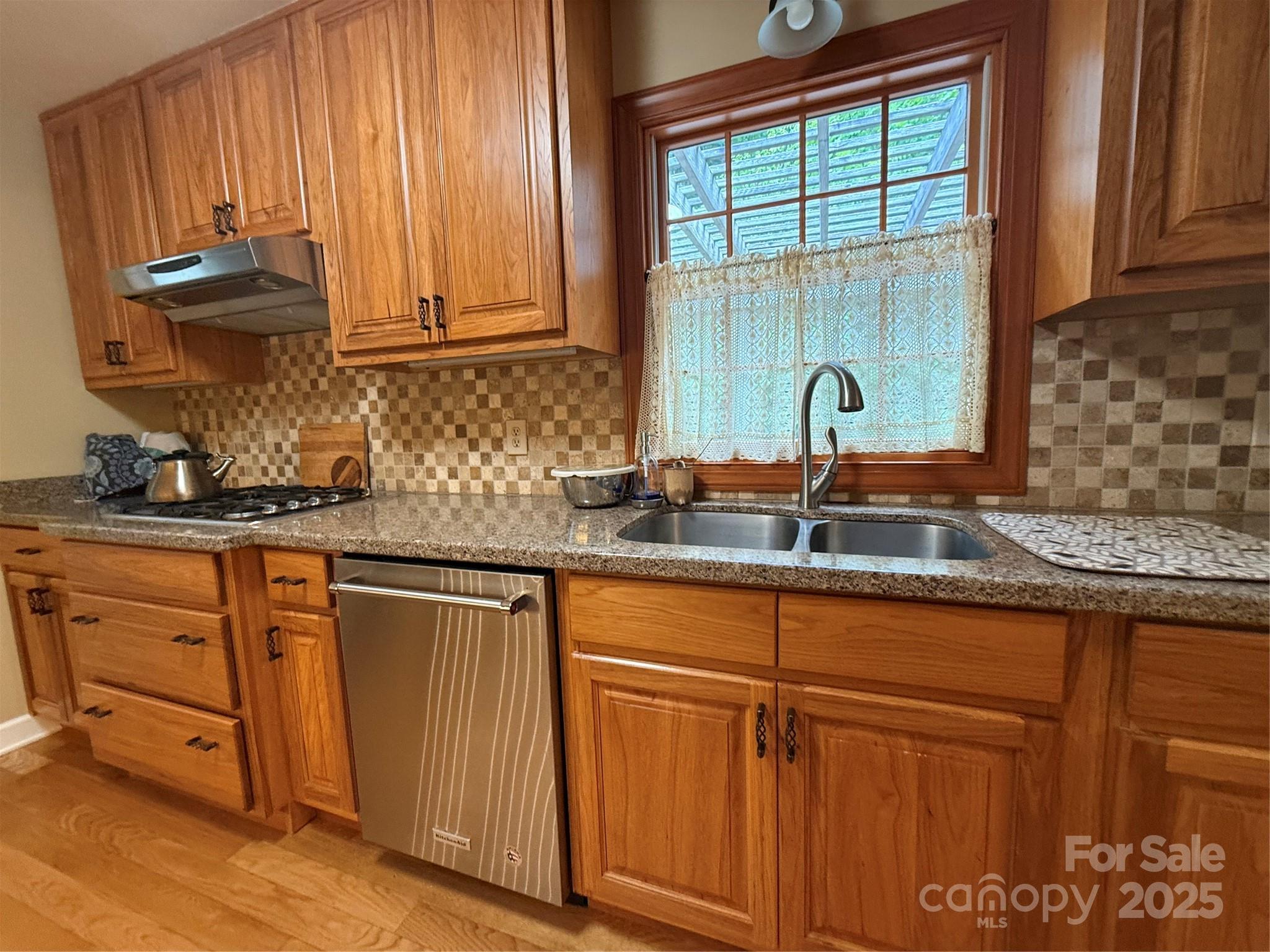 46 High Meadow Lane Property Photo 7