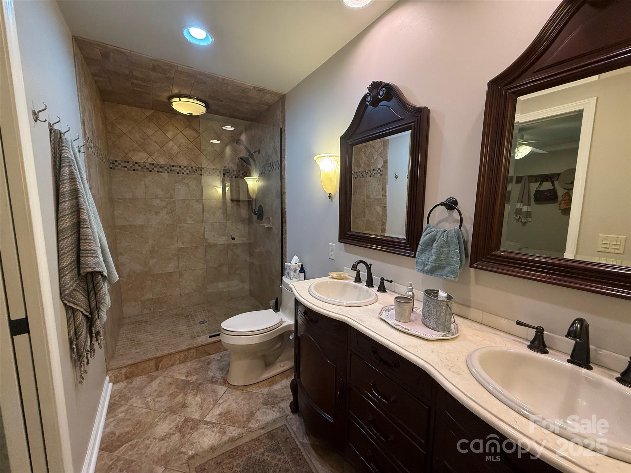 46 High Meadow Lane Property Photo 13