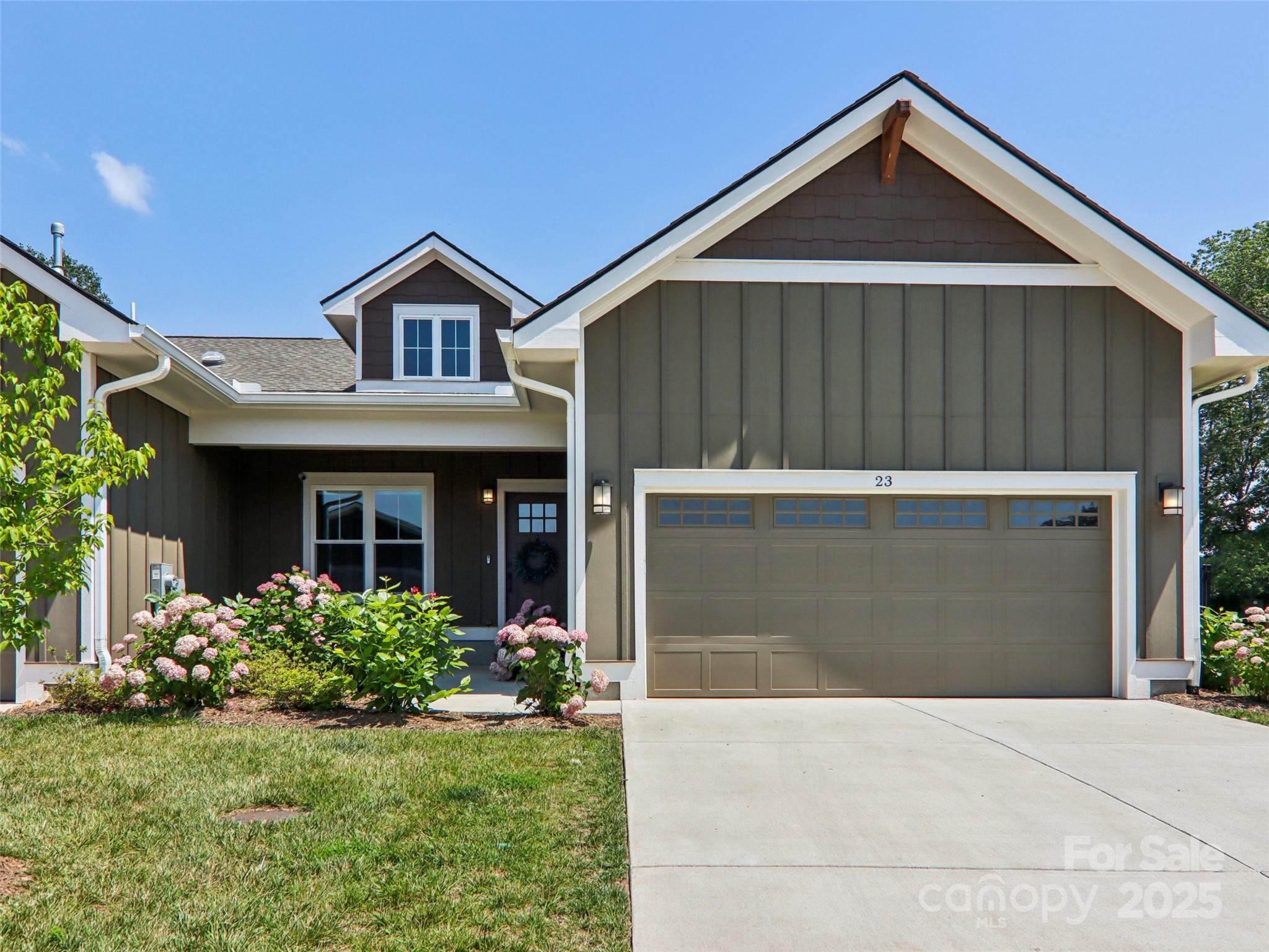 23 Cozy Cottage Way Property Photo 1
