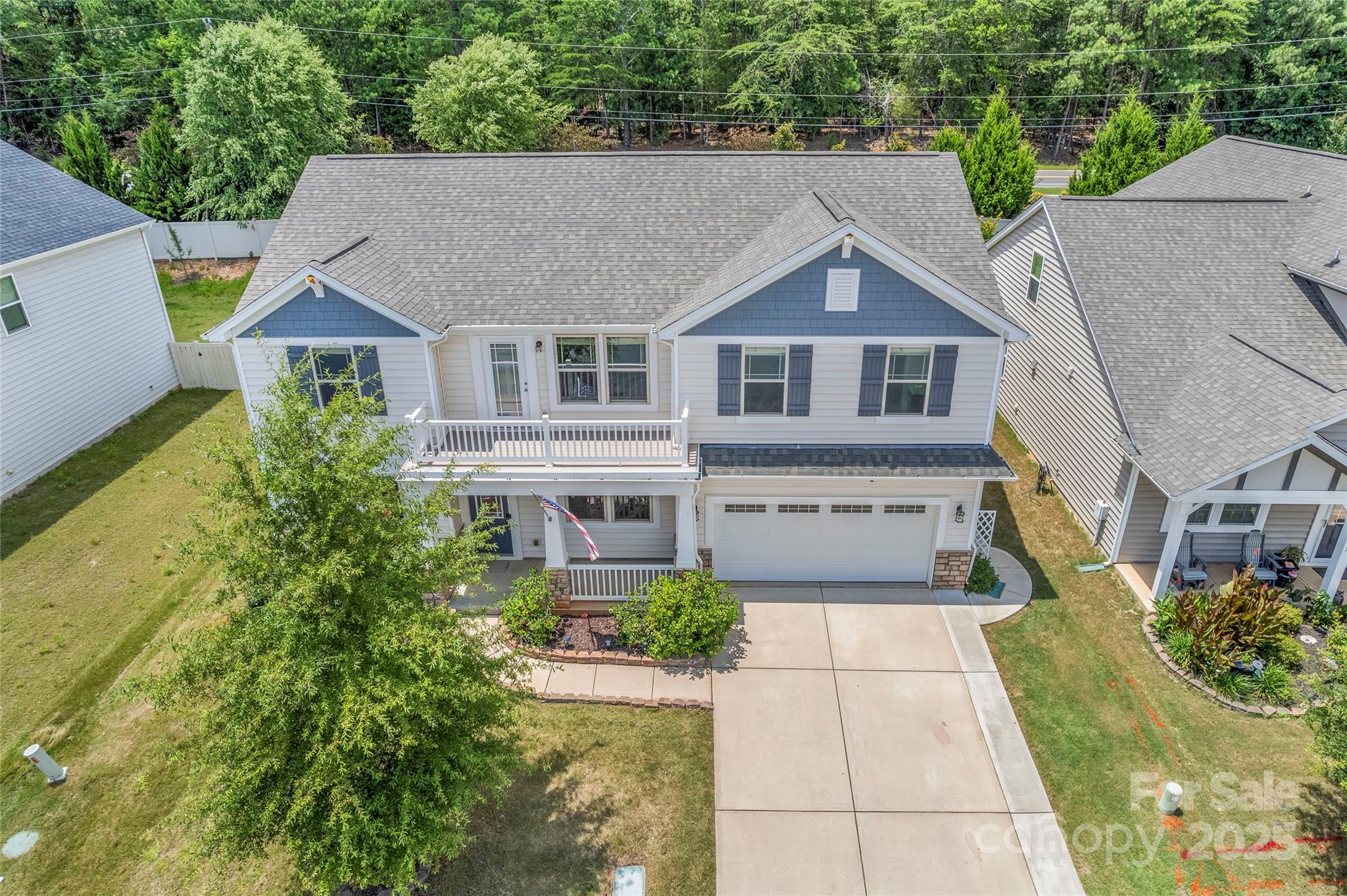 15213 Red Canoe Way Property Photo 2