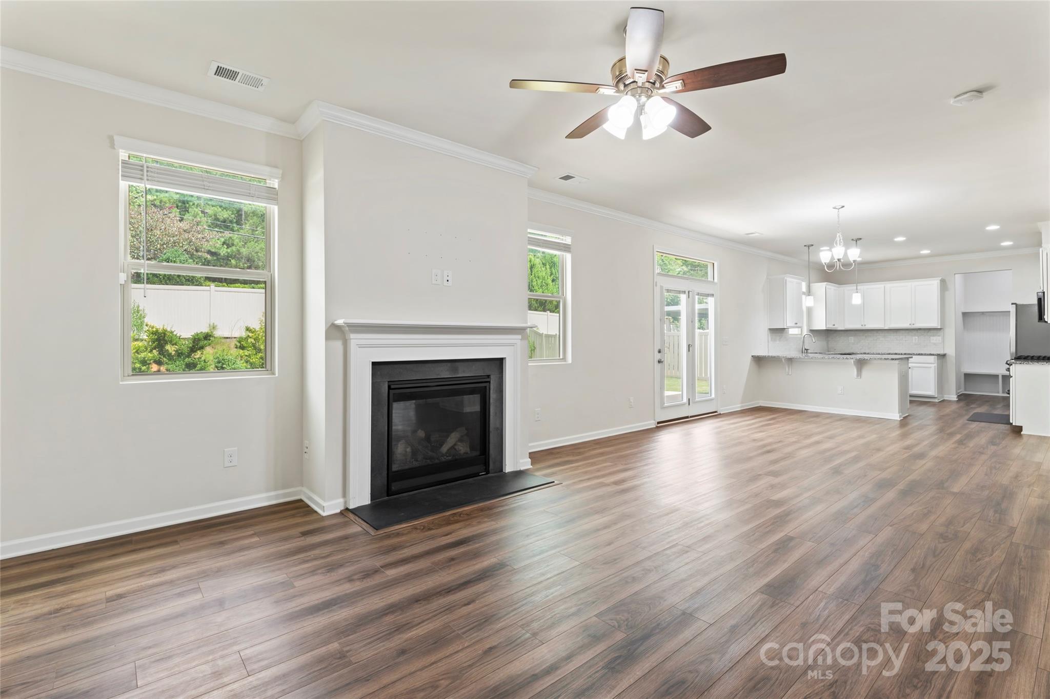 15213 Red Canoe Way Property Photo 13