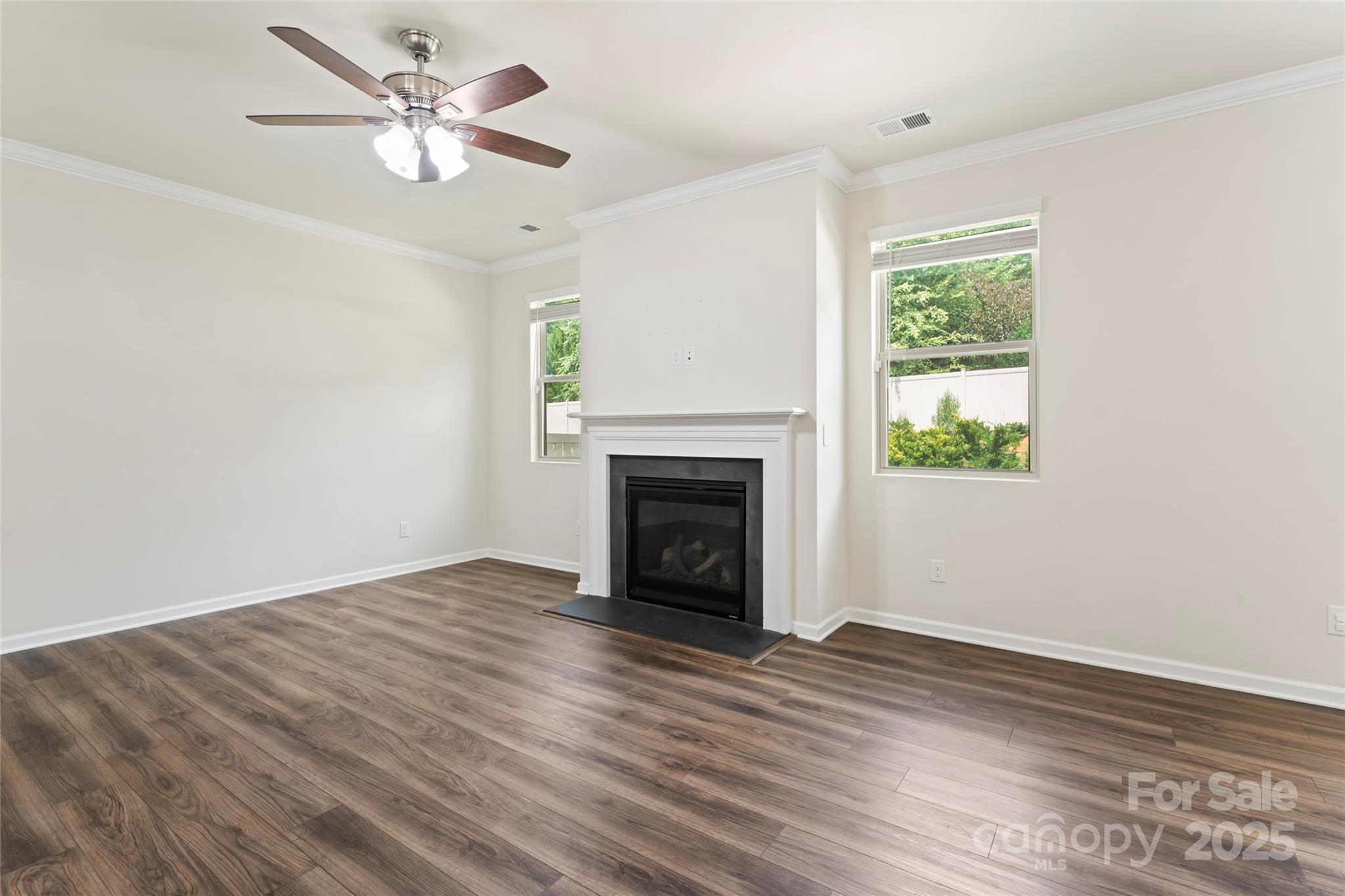 15213 Red Canoe Way Property Photo 15