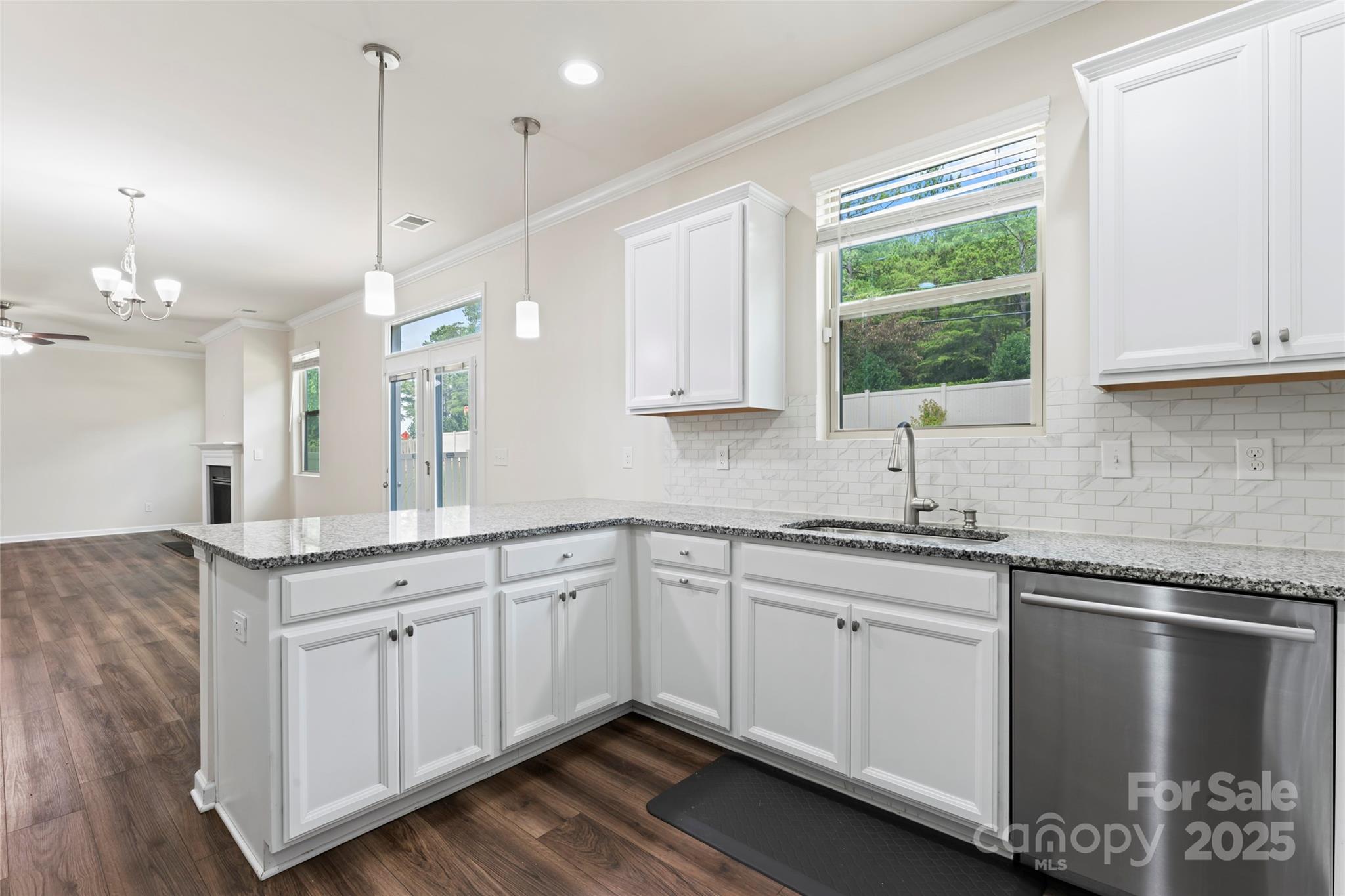15213 Red Canoe Way Property Photo 23