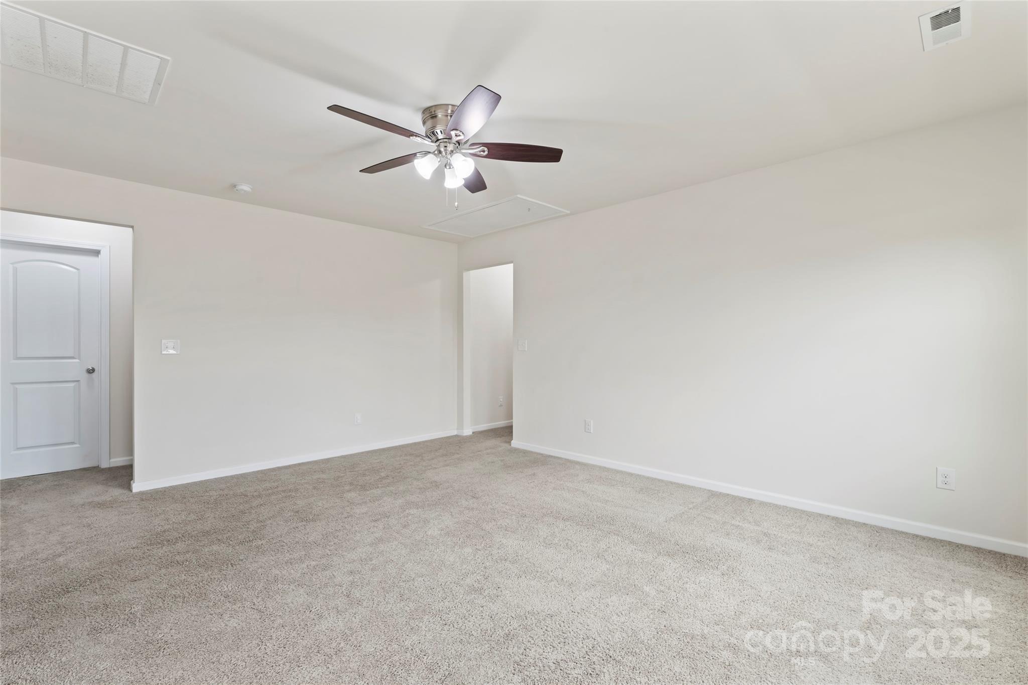 15213 Red Canoe Way Property Photo 27