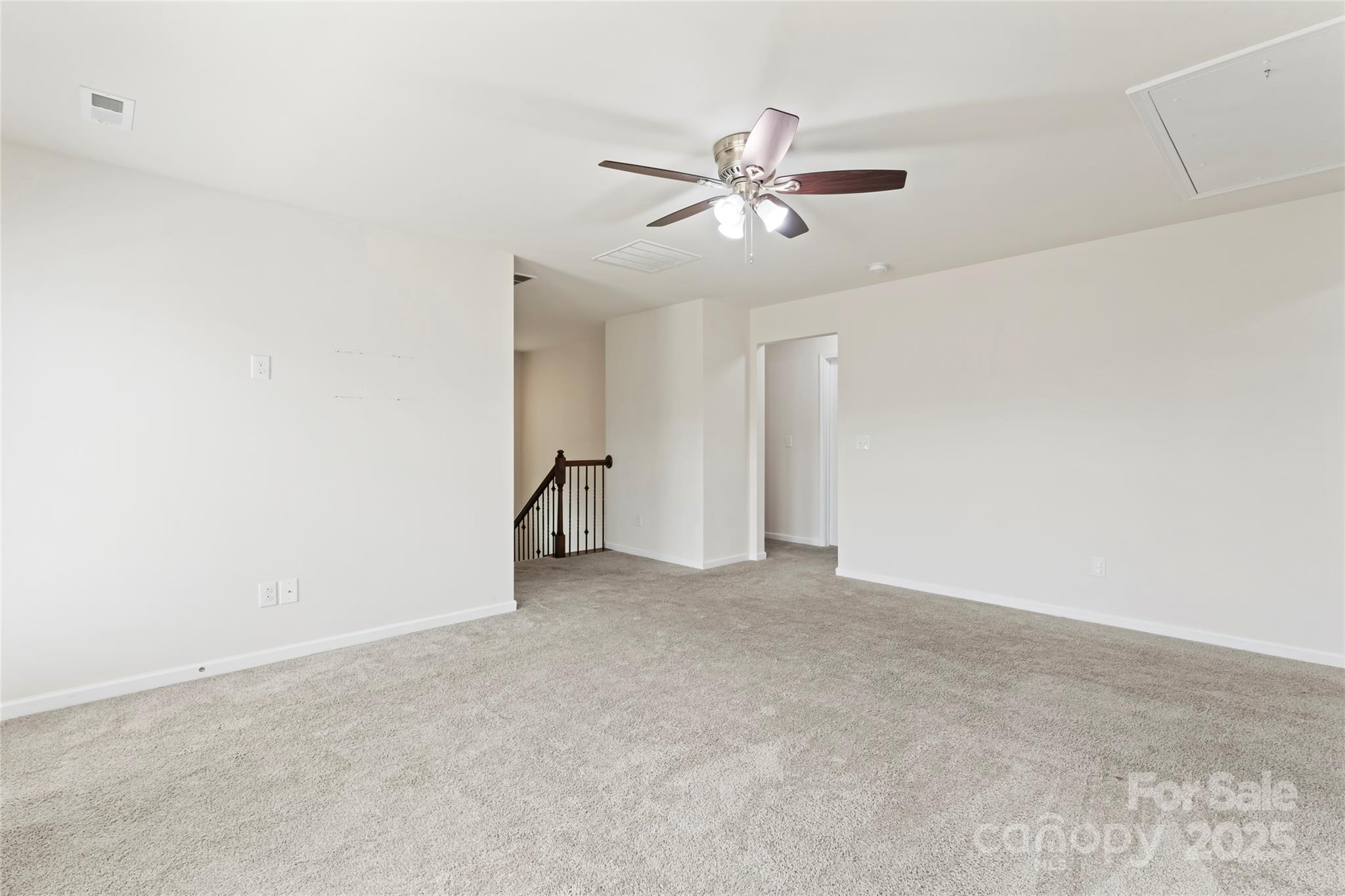 15213 Red Canoe Way Property Photo 28