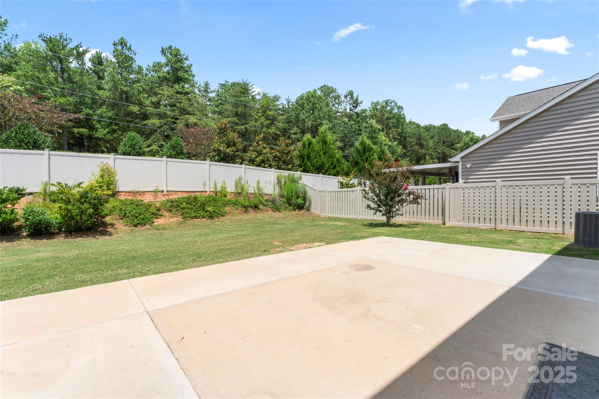 15213 Red Canoe Way Property Photo 44