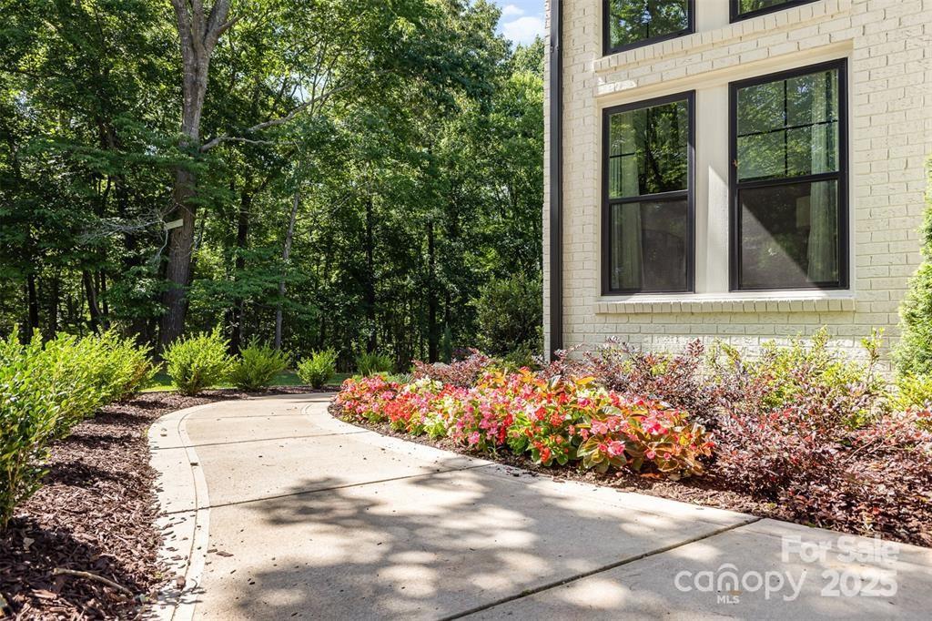 6639 Camp Creek Road Property Photo 5