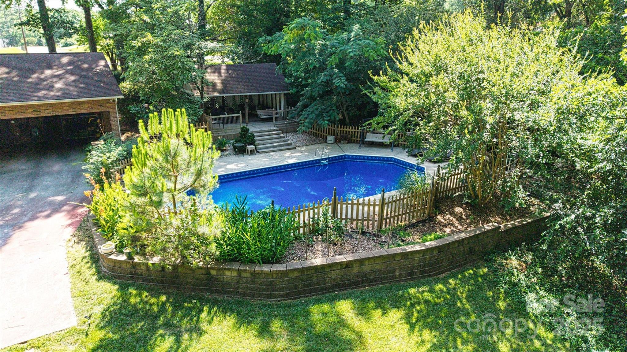 12101 Ranburne Road Property Photo 11