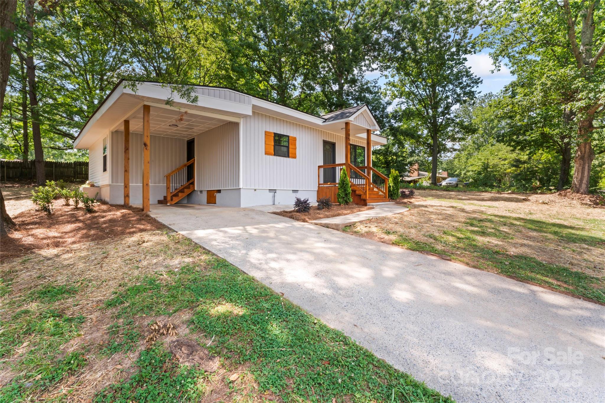 1050 Barnett Drive Property Photo 1