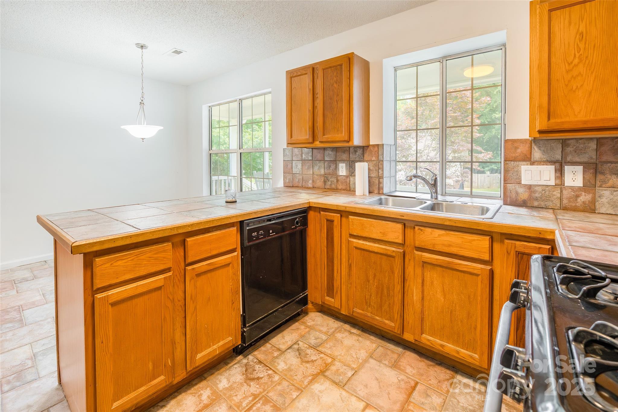 5121 Poplar Glen Drive Property Photo 10