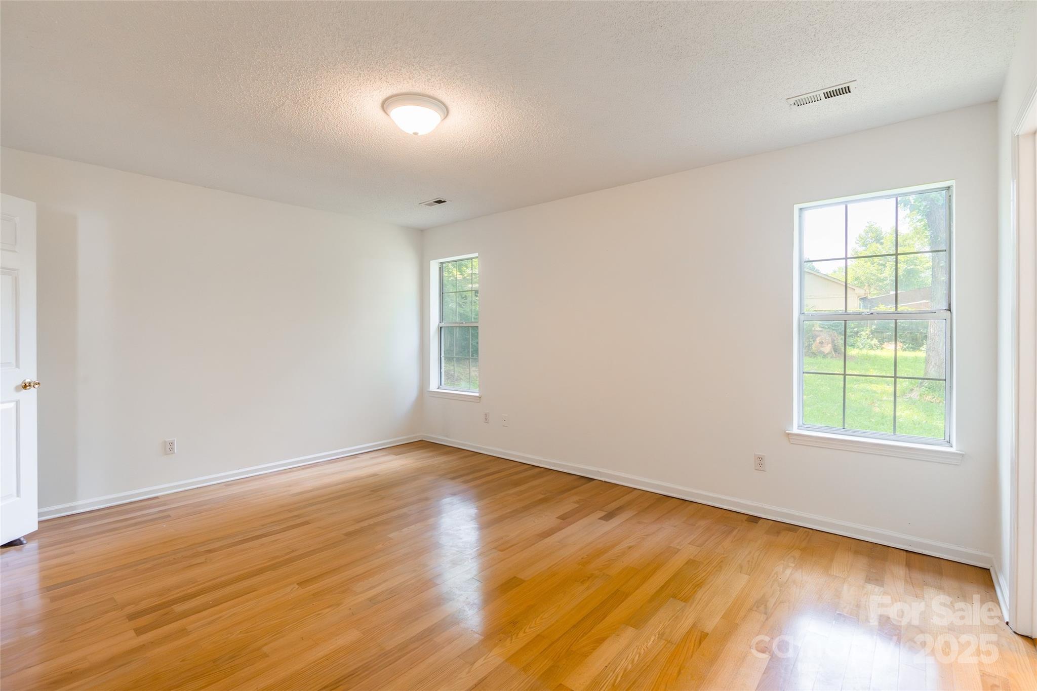 5121 Poplar Glen Drive Property Photo 13