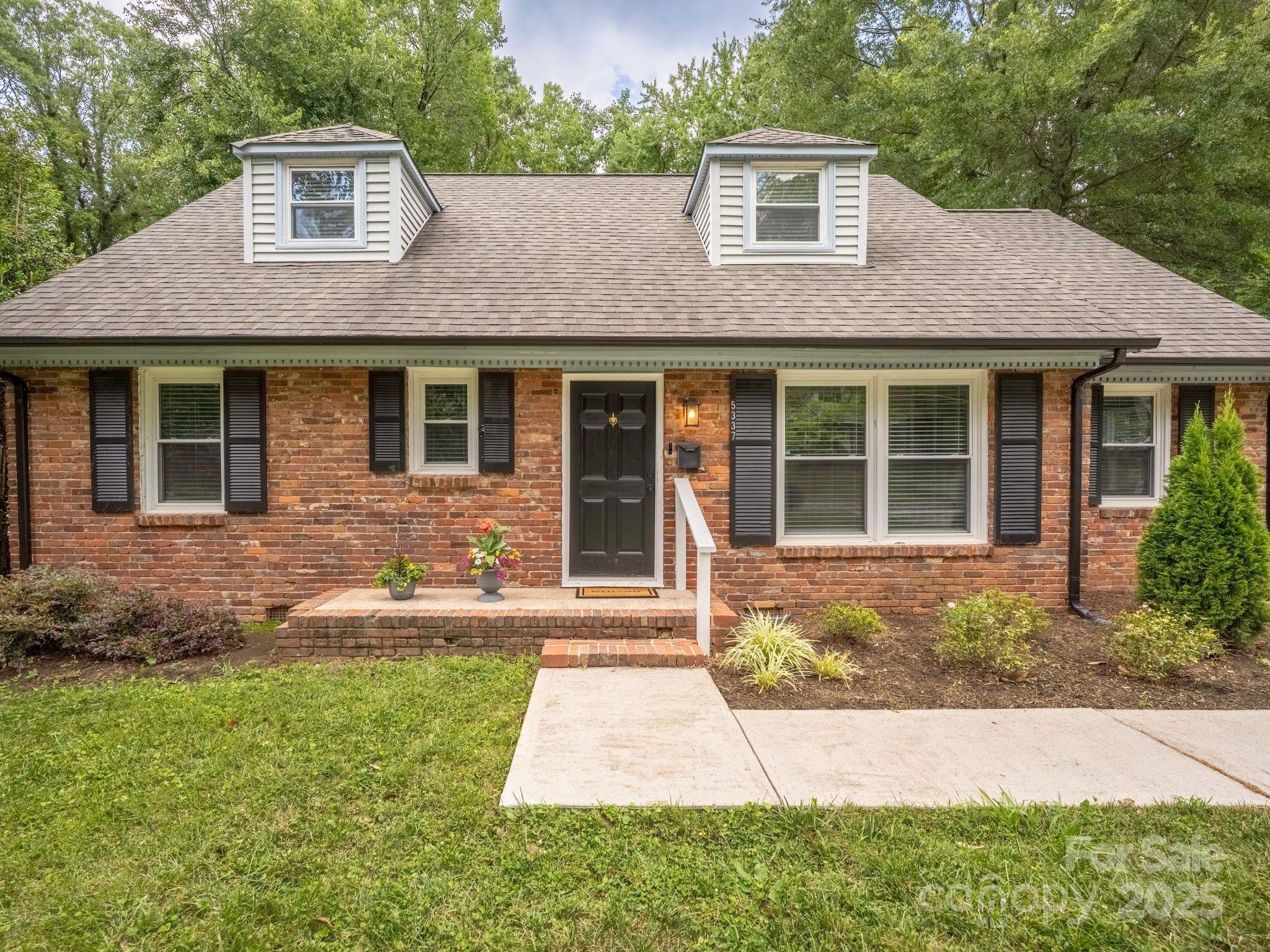 5337 Kildare Drive Property Photo