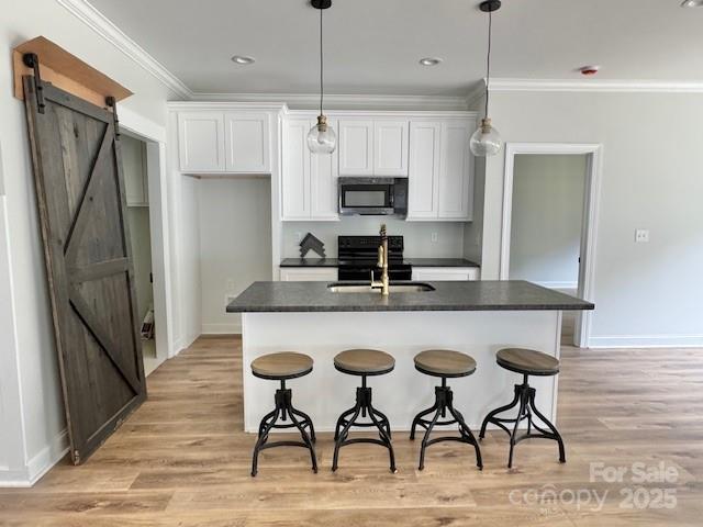 414 W Westview Street Property Photo 2