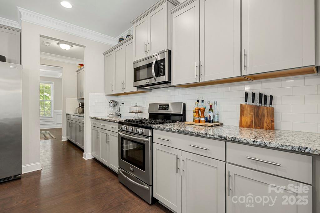 5634 Agora Court Property Photo 11