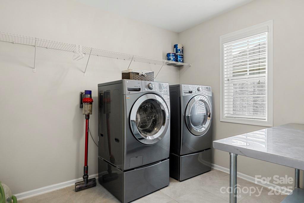 5634 Agora Court Property Photo 16