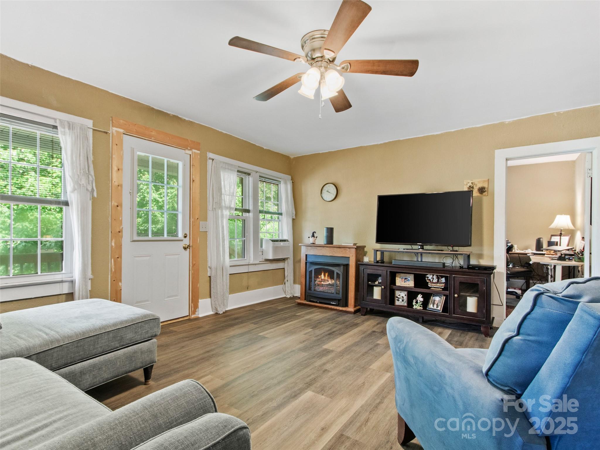 56 Love Fox Road Property Photo 10