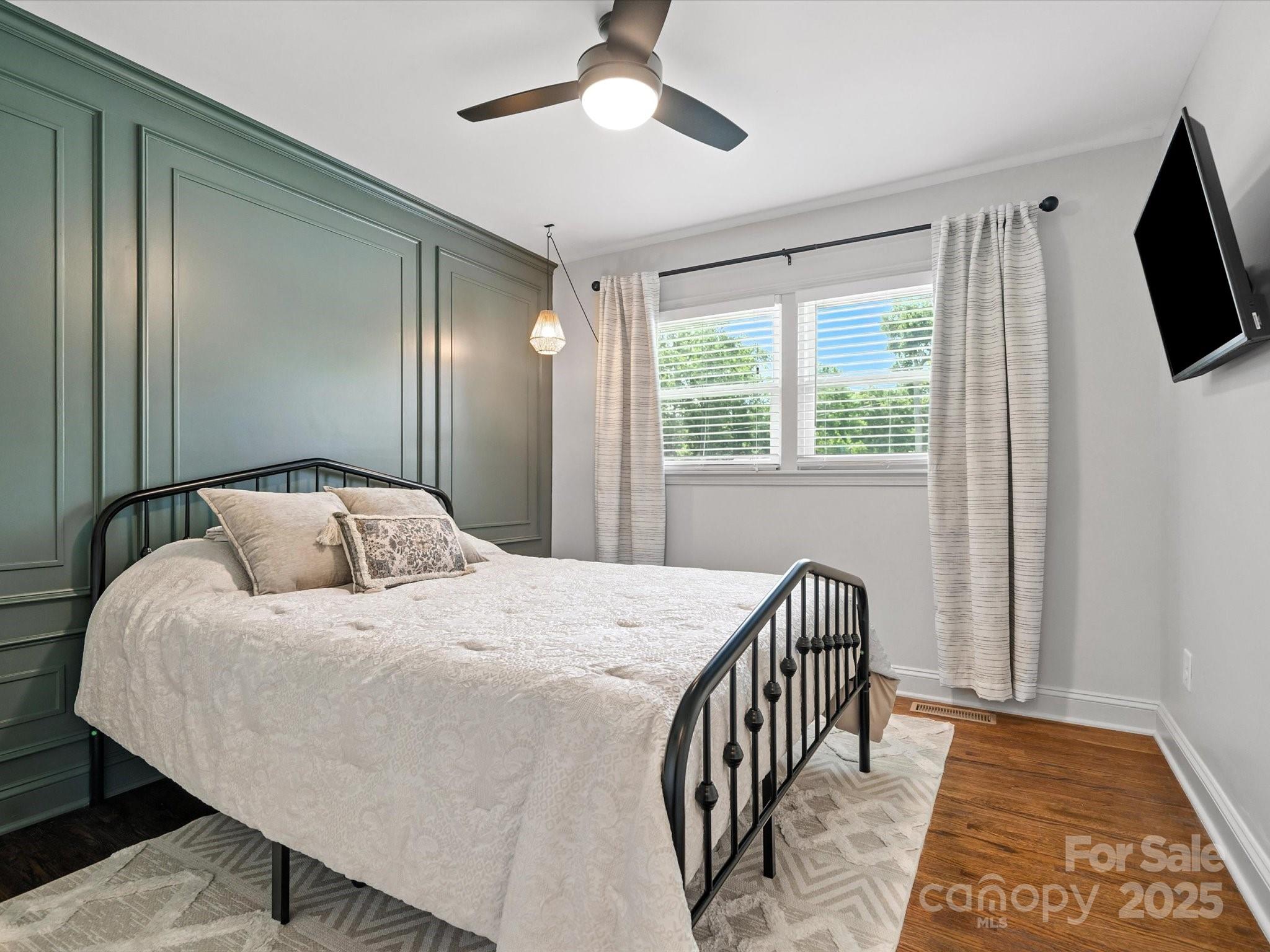 3839 Woodleaf Road Property Photo 21