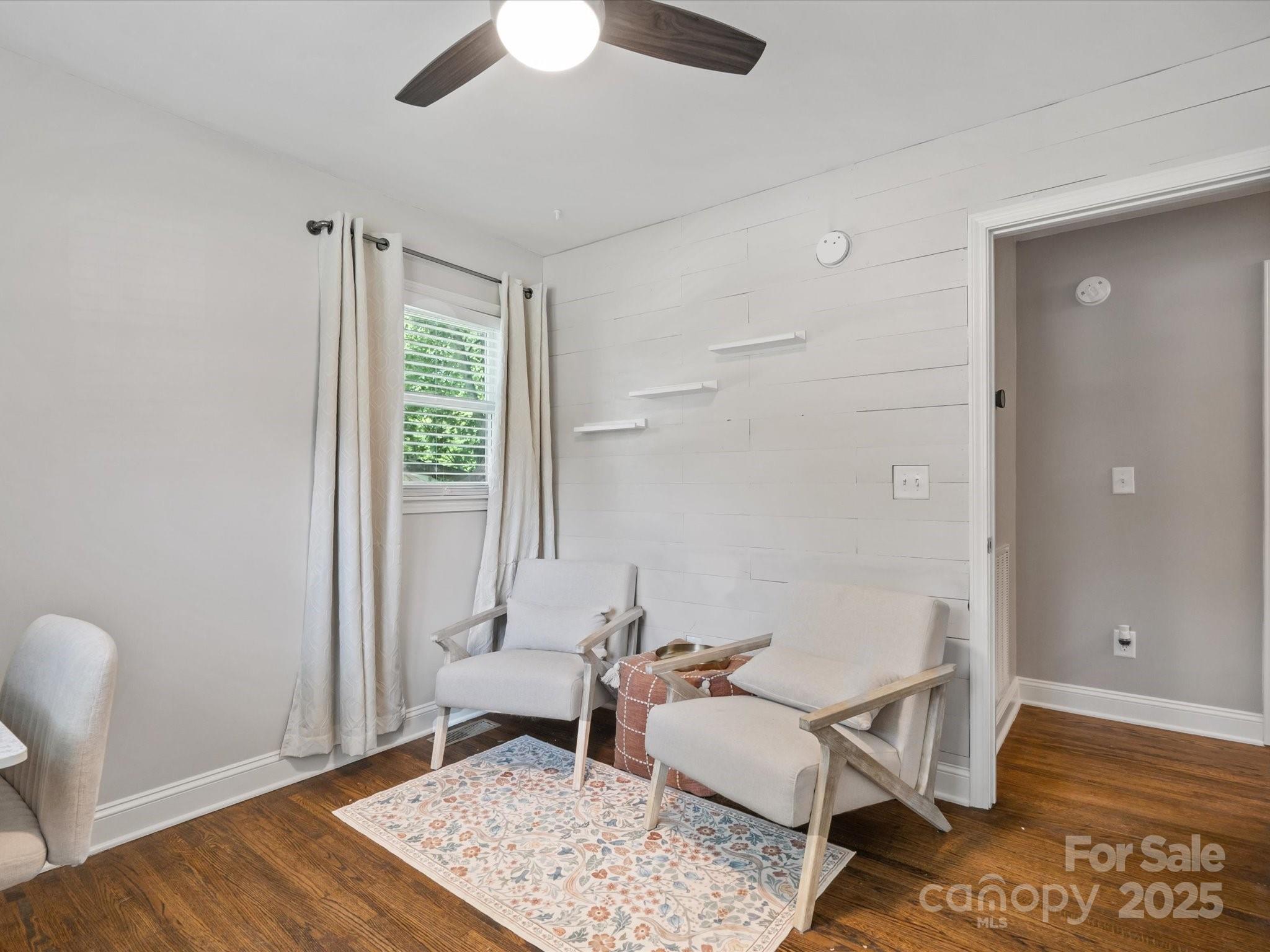3839 Woodleaf Road Property Photo 23