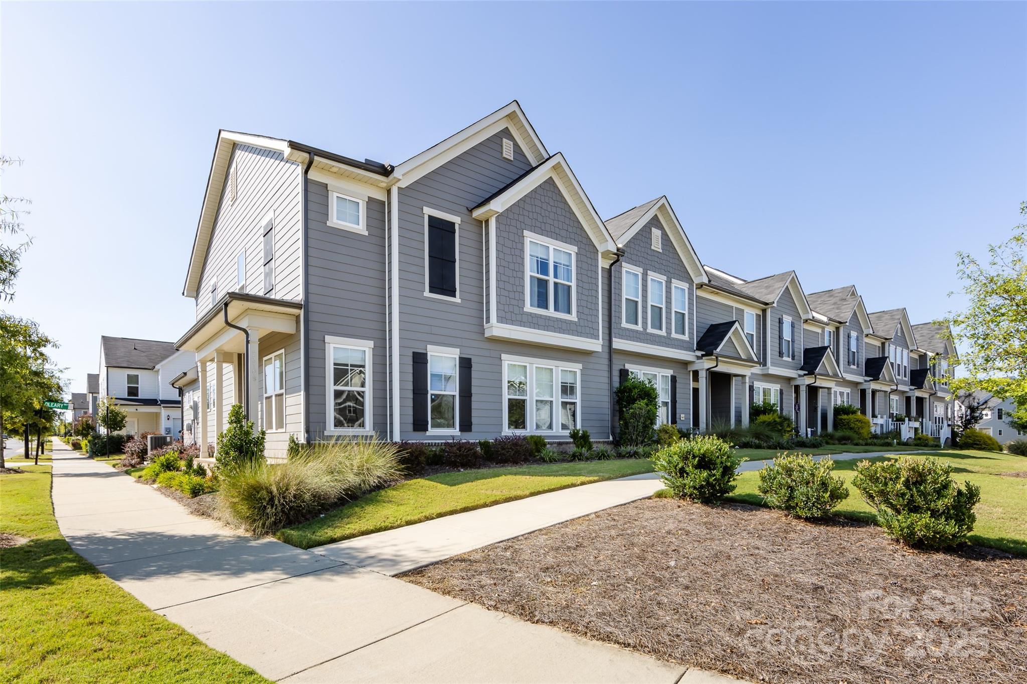 23109 Clarabelle Drive Property Photo 1