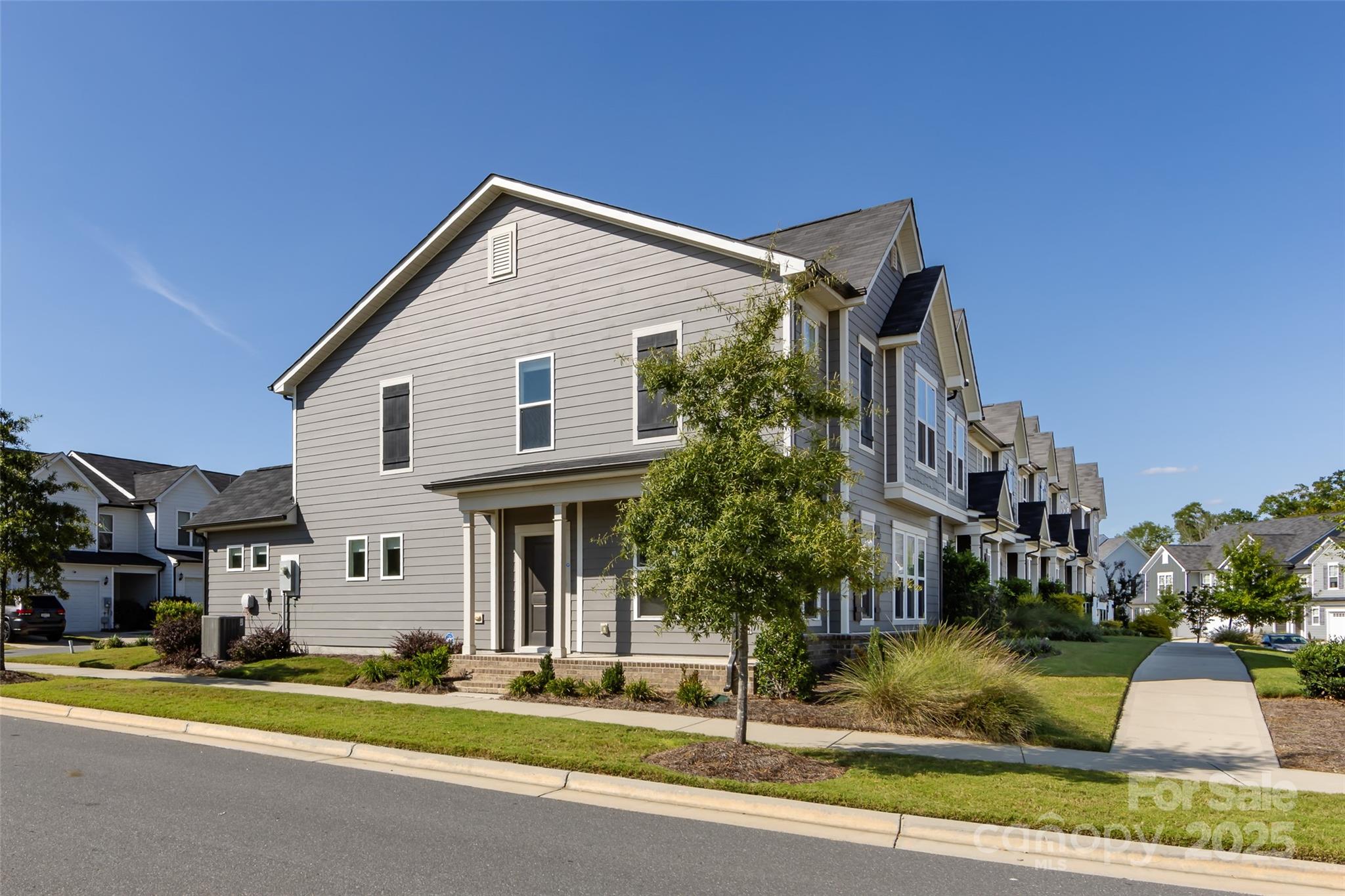 23109 Clarabelle Drive Property Photo 3