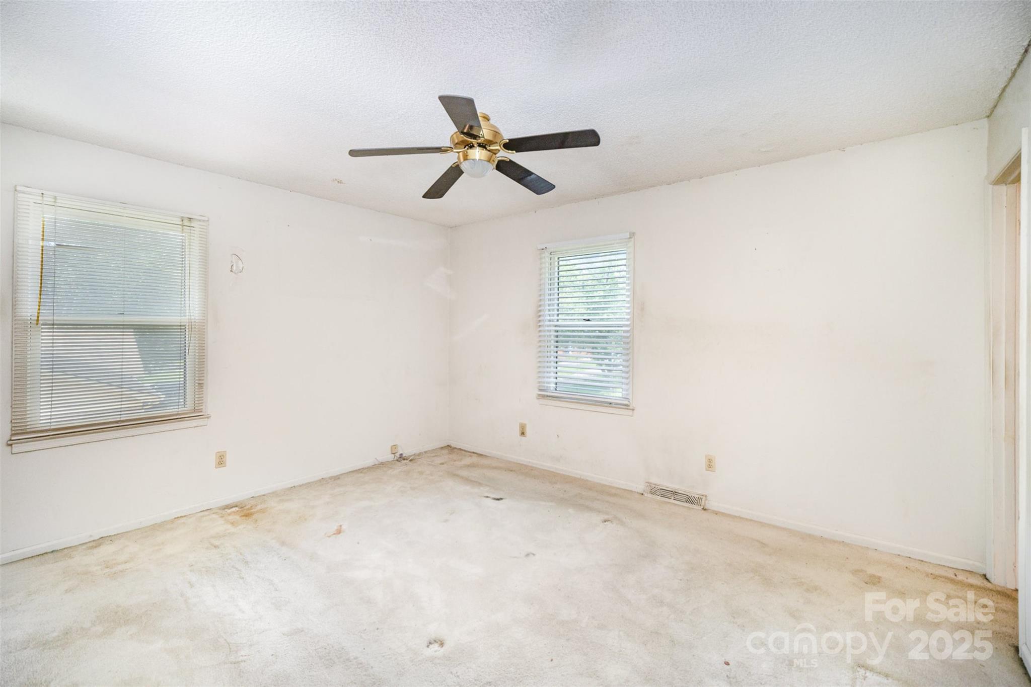 421 Vickery Drive Property Photo 9