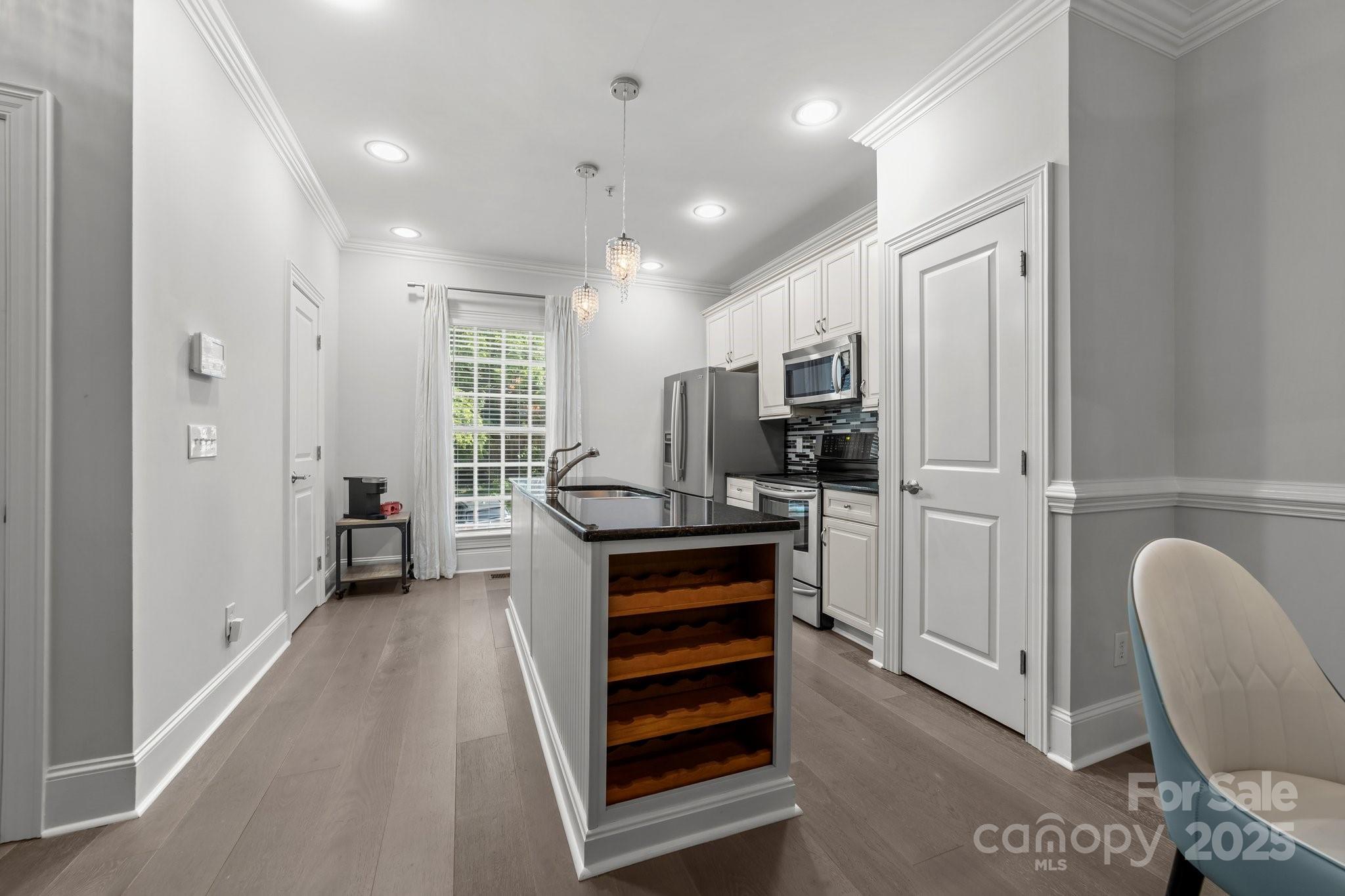 606 Bellemeade Street Property Photo 9