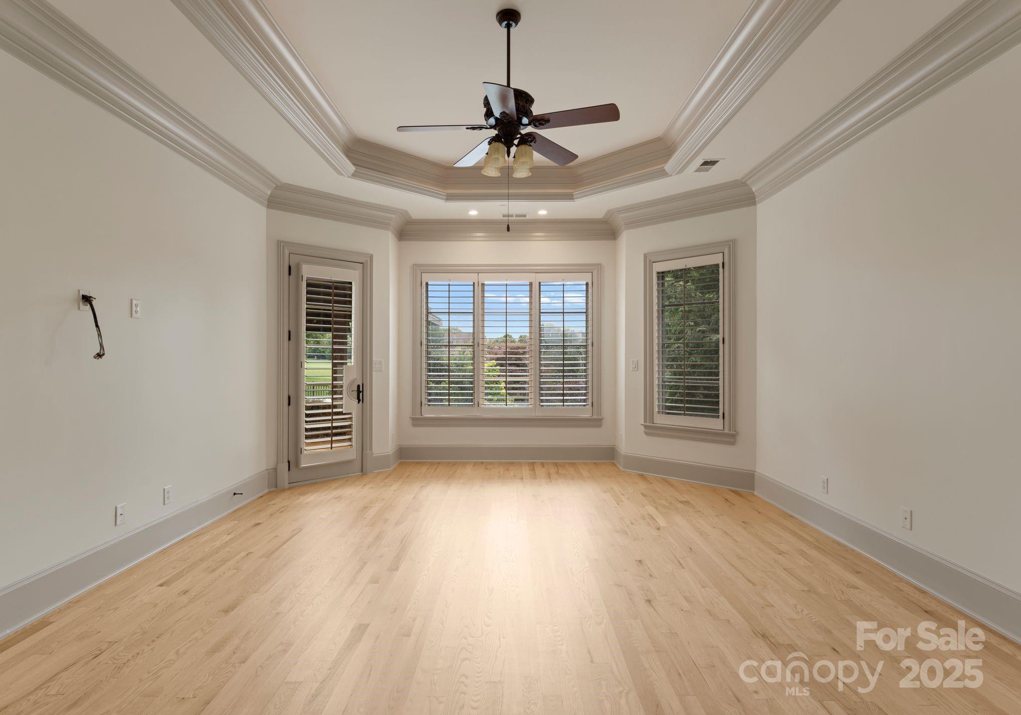 300 Eagle Bend Drive Property Photo 27