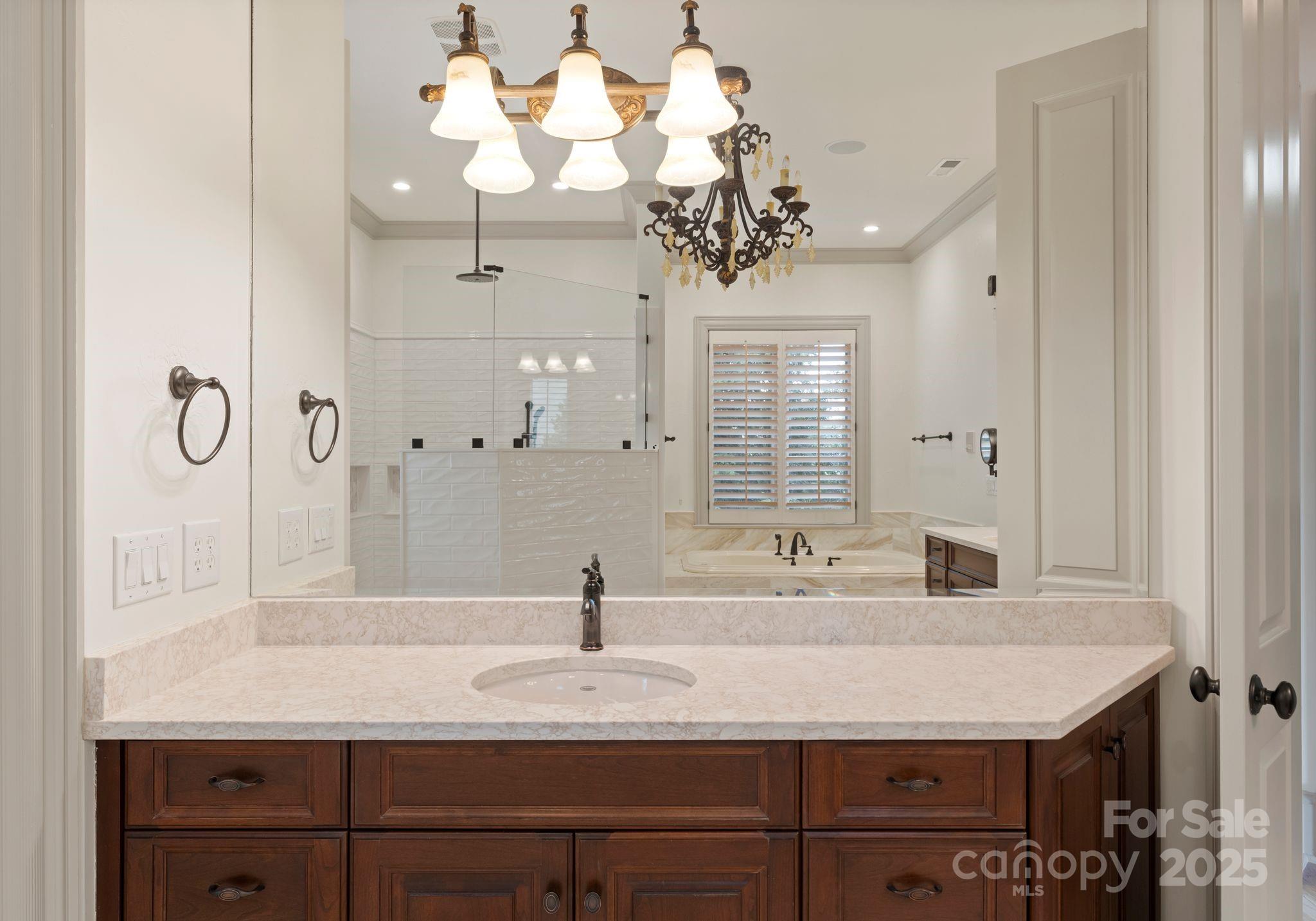 300 Eagle Bend Drive Property Photo 29