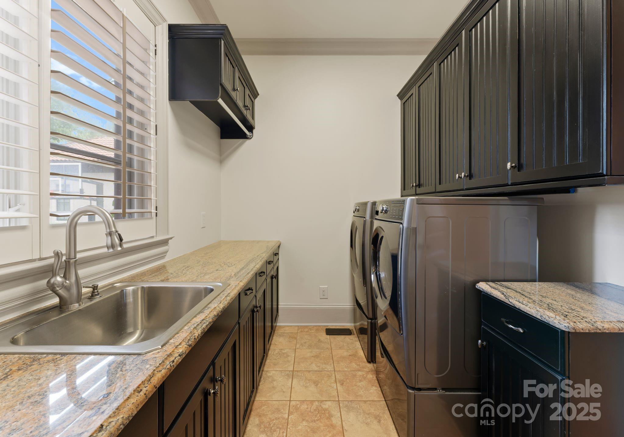 300 Eagle Bend Drive Property Photo 31