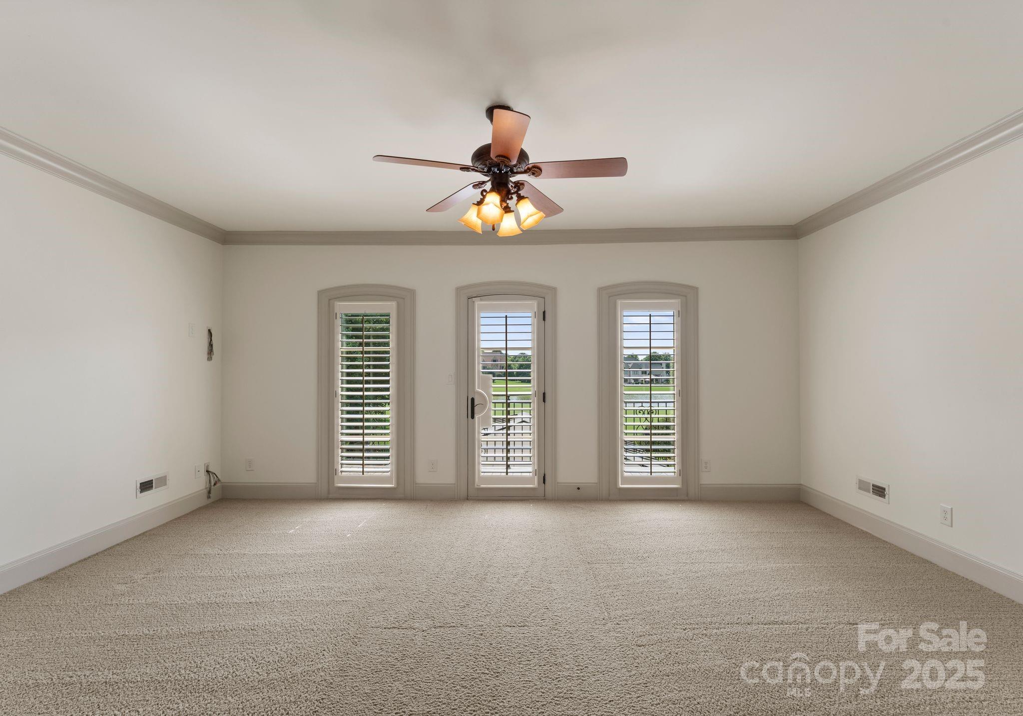 300 Eagle Bend Drive Property Photo 43