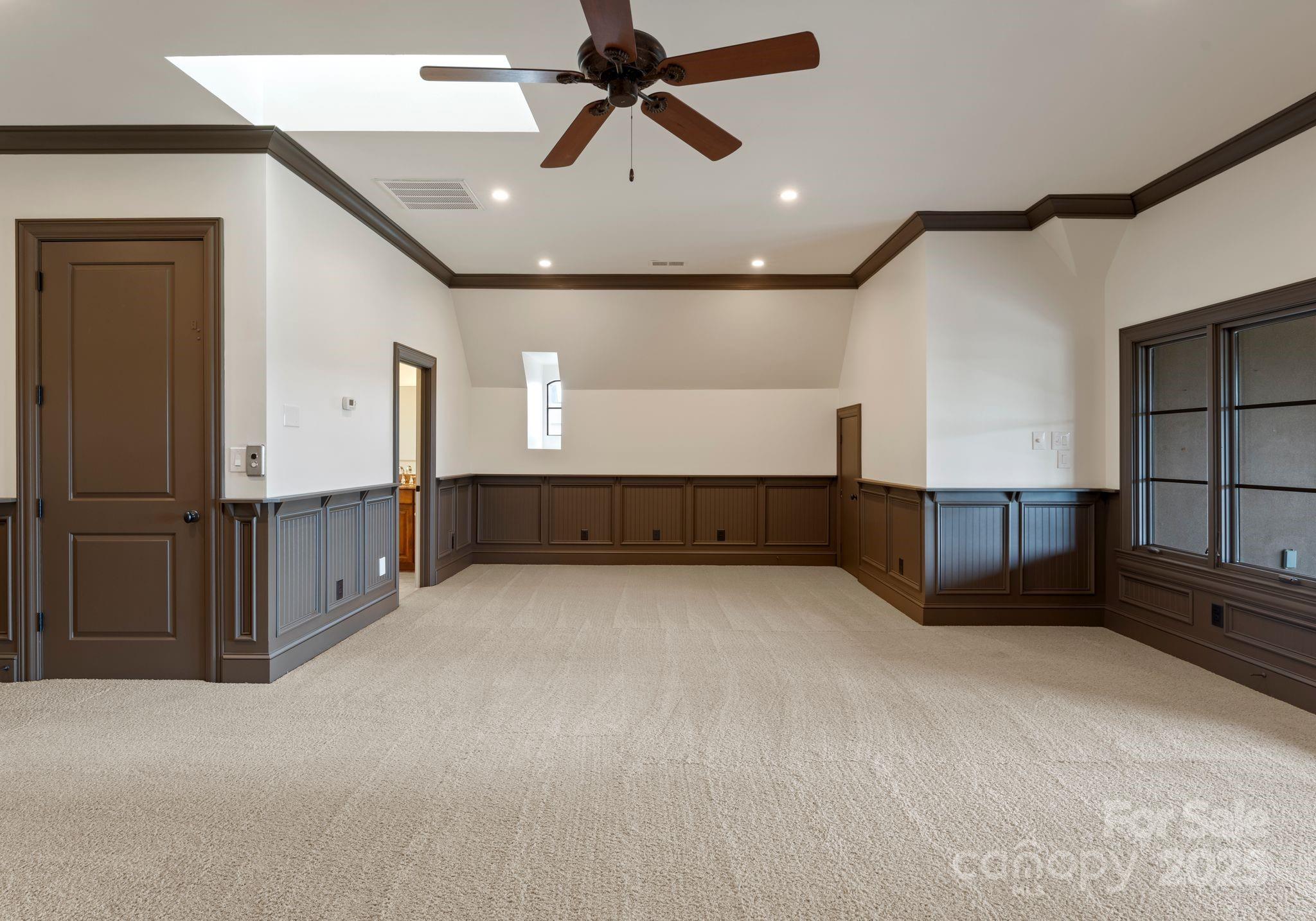 300 Eagle Bend Drive Property Photo 45