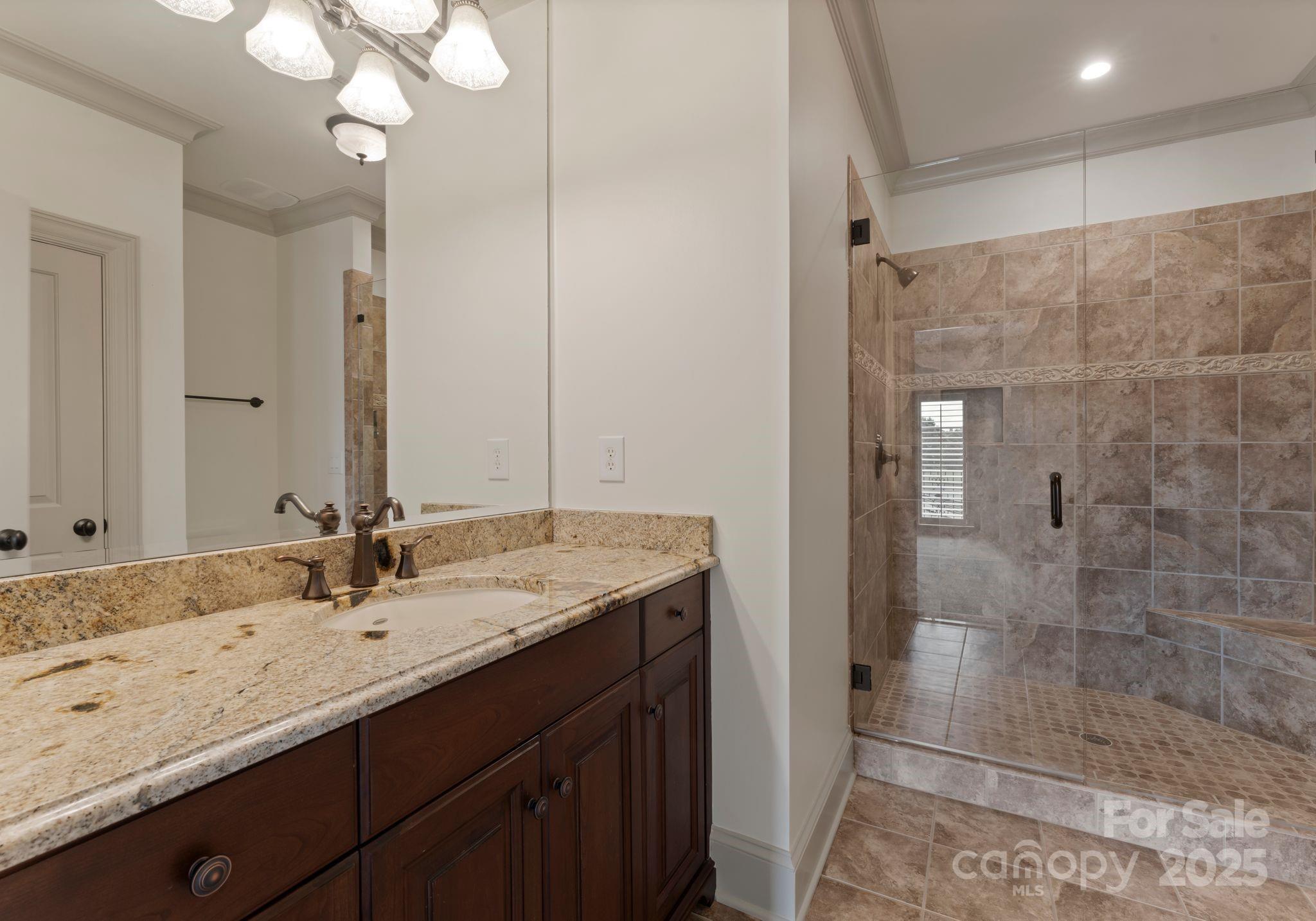 300 Eagle Bend Drive Property Photo 47