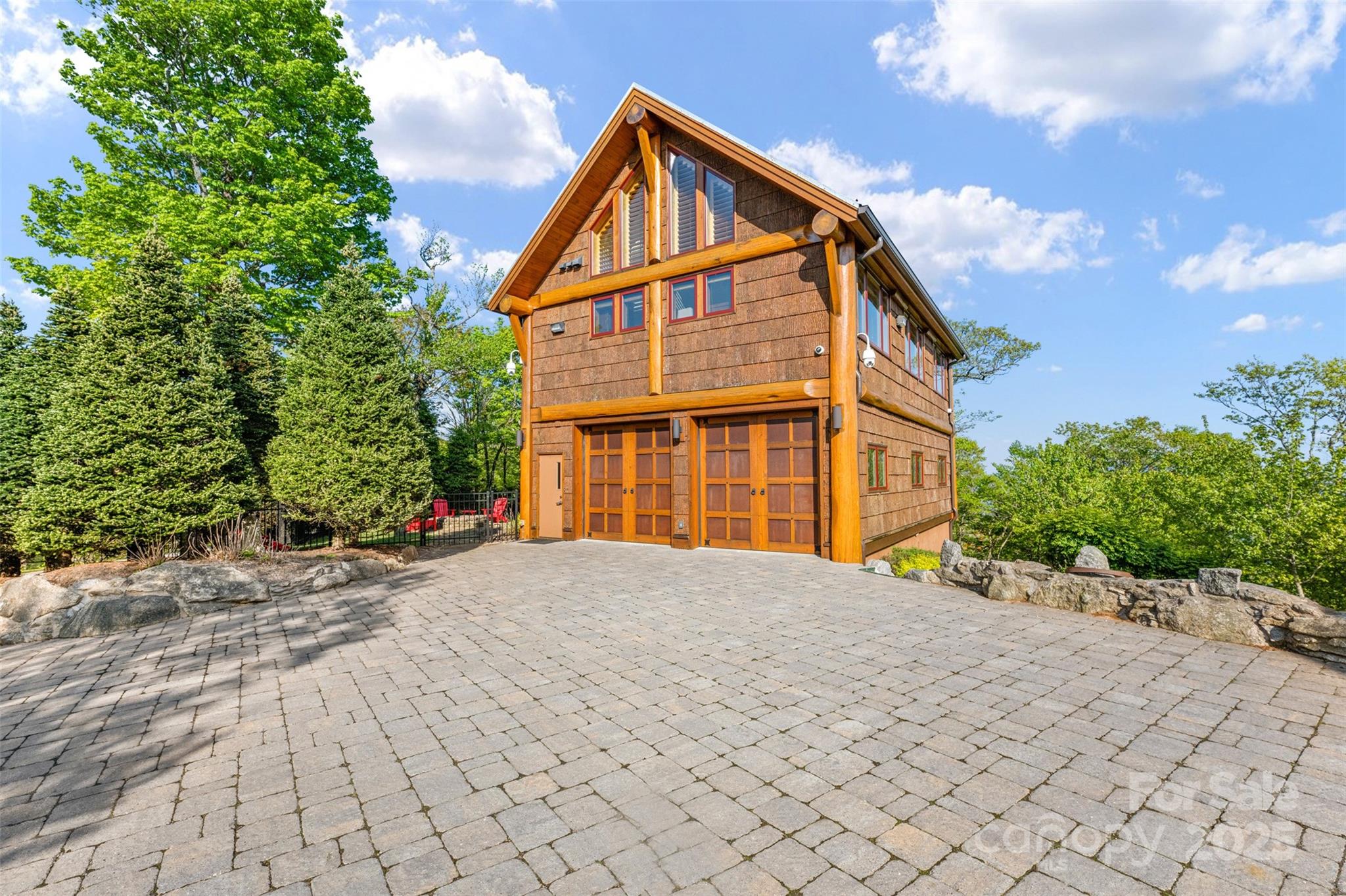 2910 Eagles Nest Trail Property Photo 3