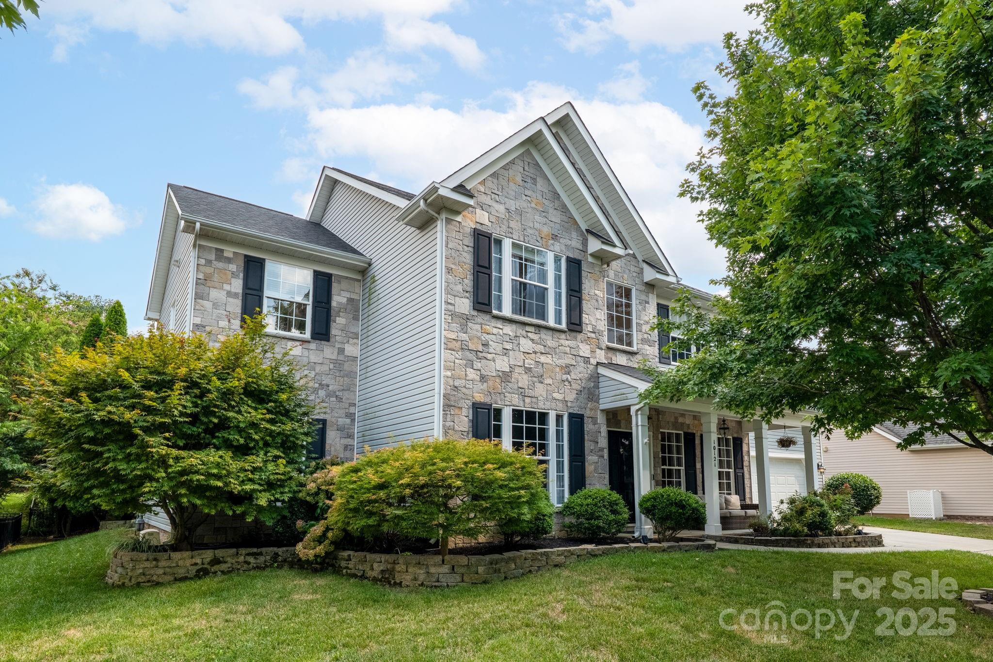 10121 Halkirk Manor Lane Property Photo 1
