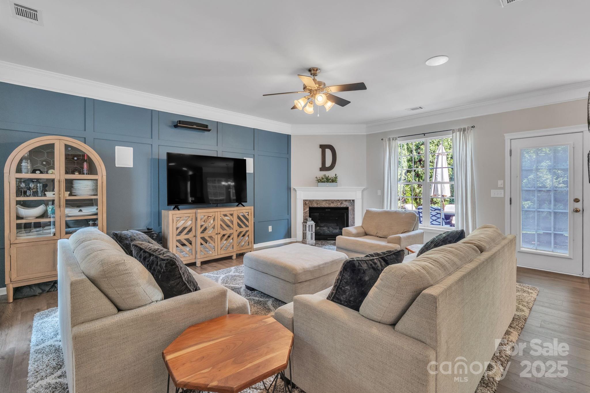 10121 Halkirk Manor Lane Property Photo 4