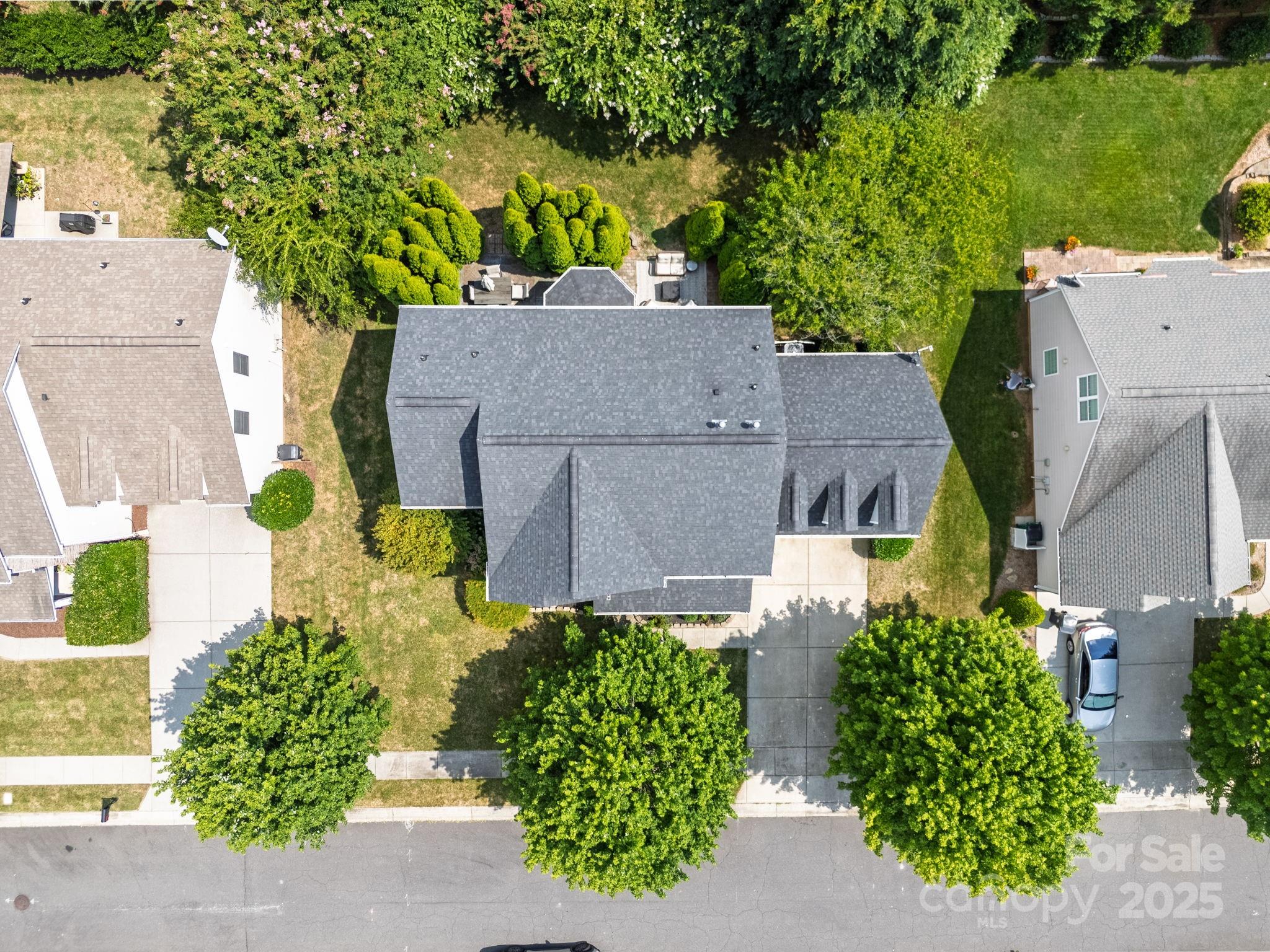 10121 Halkirk Manor Lane Property Photo 9