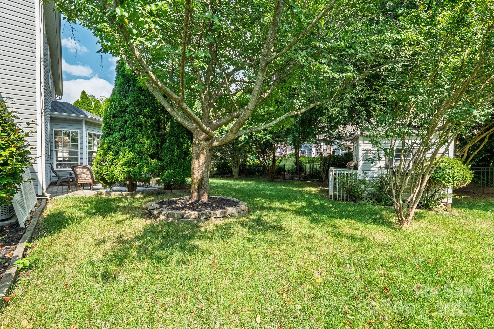 10121 Halkirk Manor Lane Property Photo 17