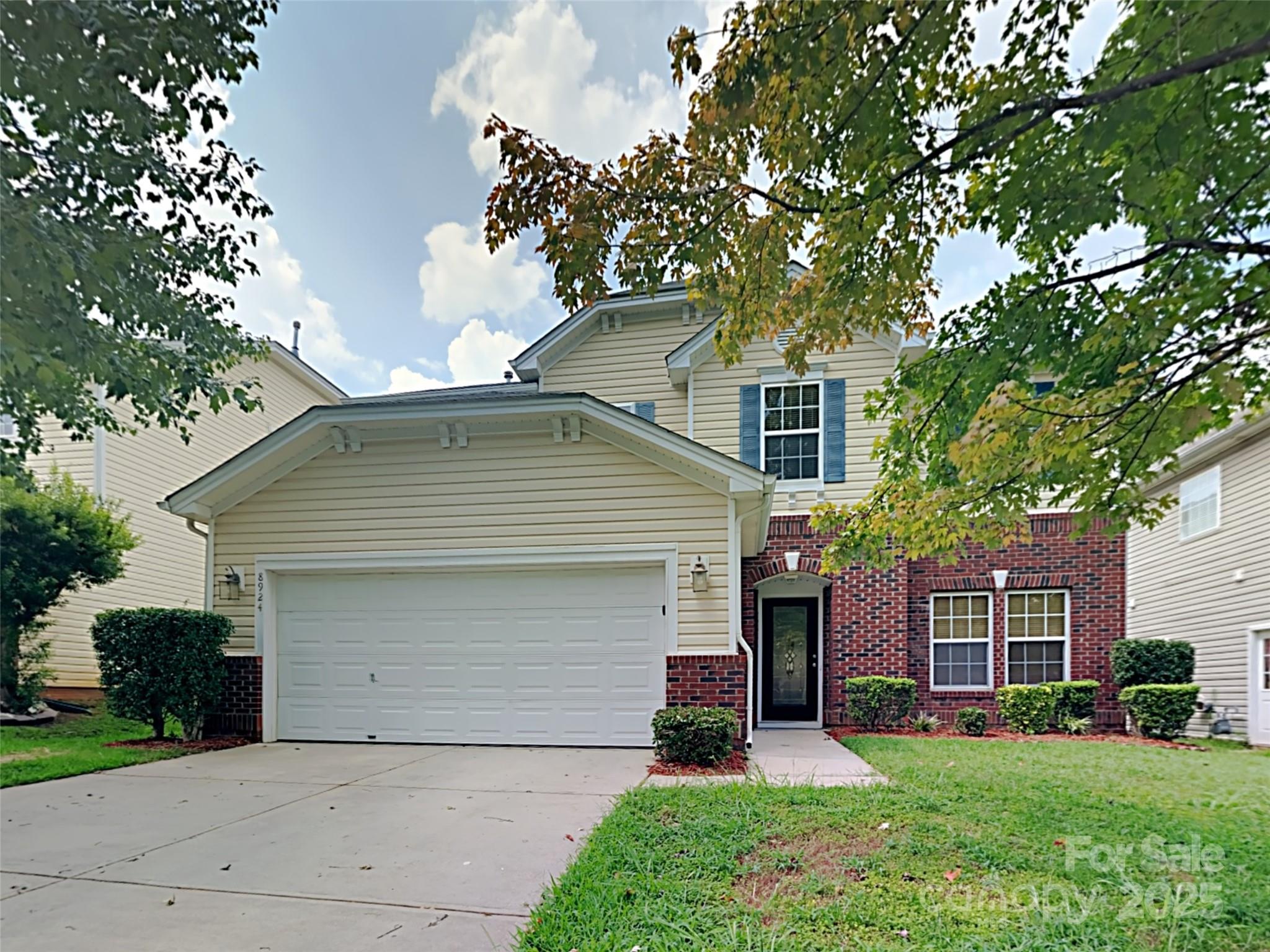 8924 Oransay Way Property Photo 1