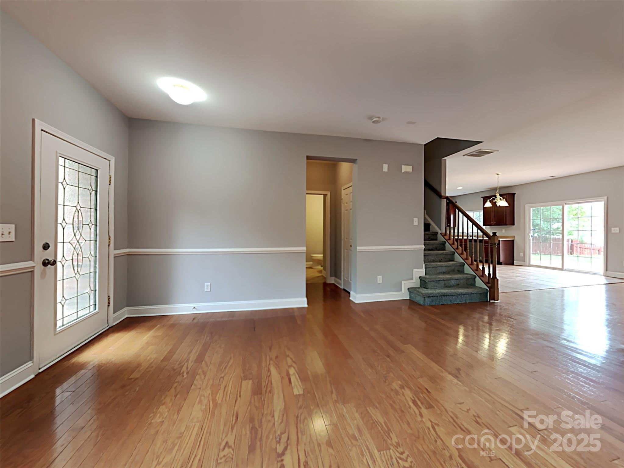 8924 Oransay Way Property Photo 2