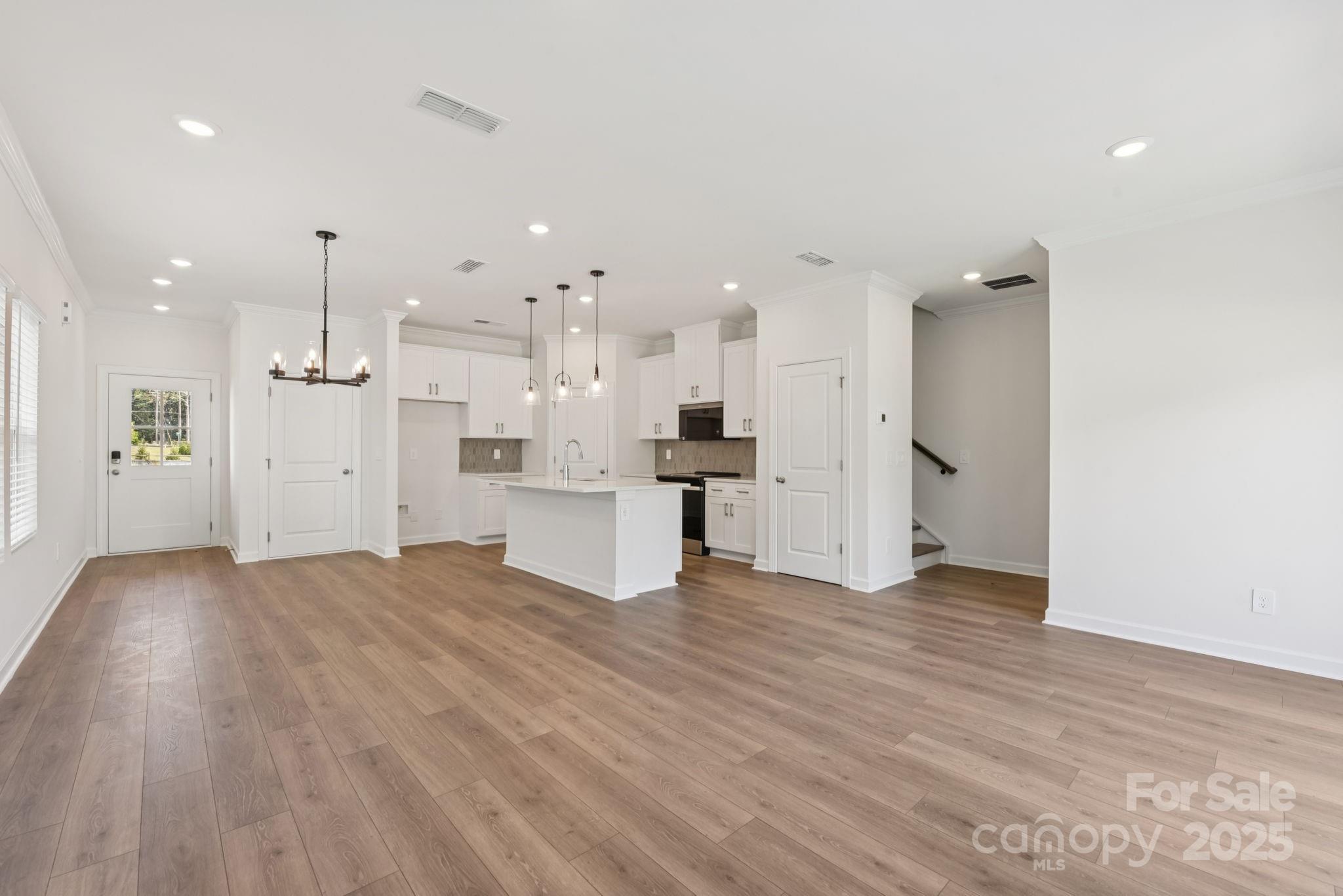 246 Tiger Lily Drive Property Photo 5