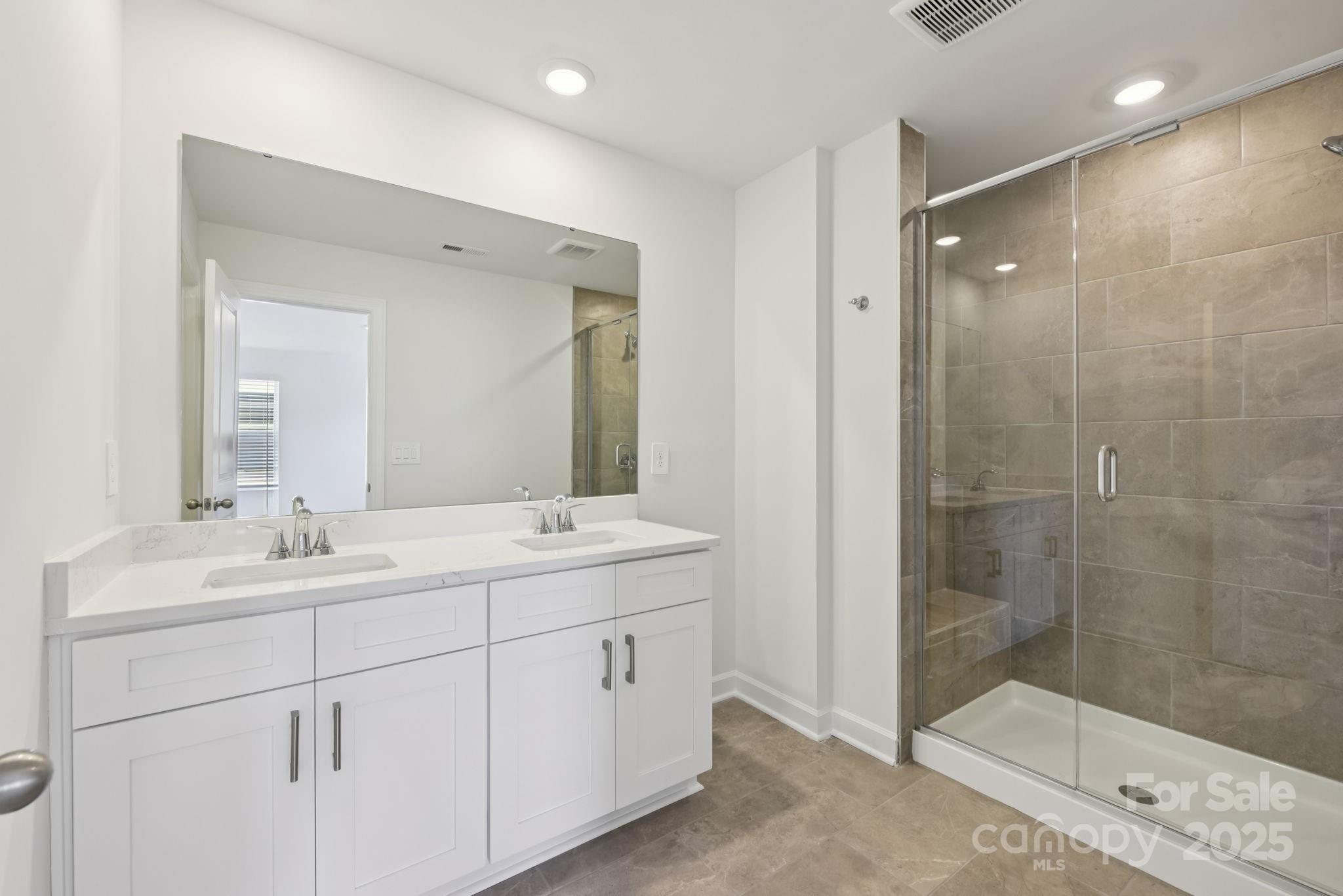 246 Tiger Lily Drive Property Photo 14