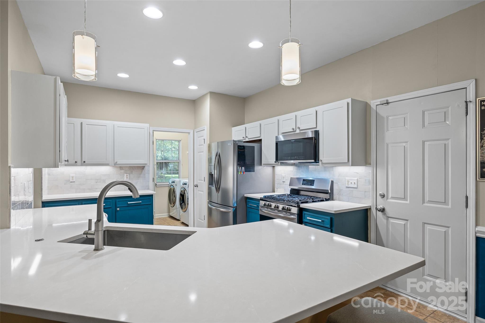 7029 Scuppernong Court Property Photo 8